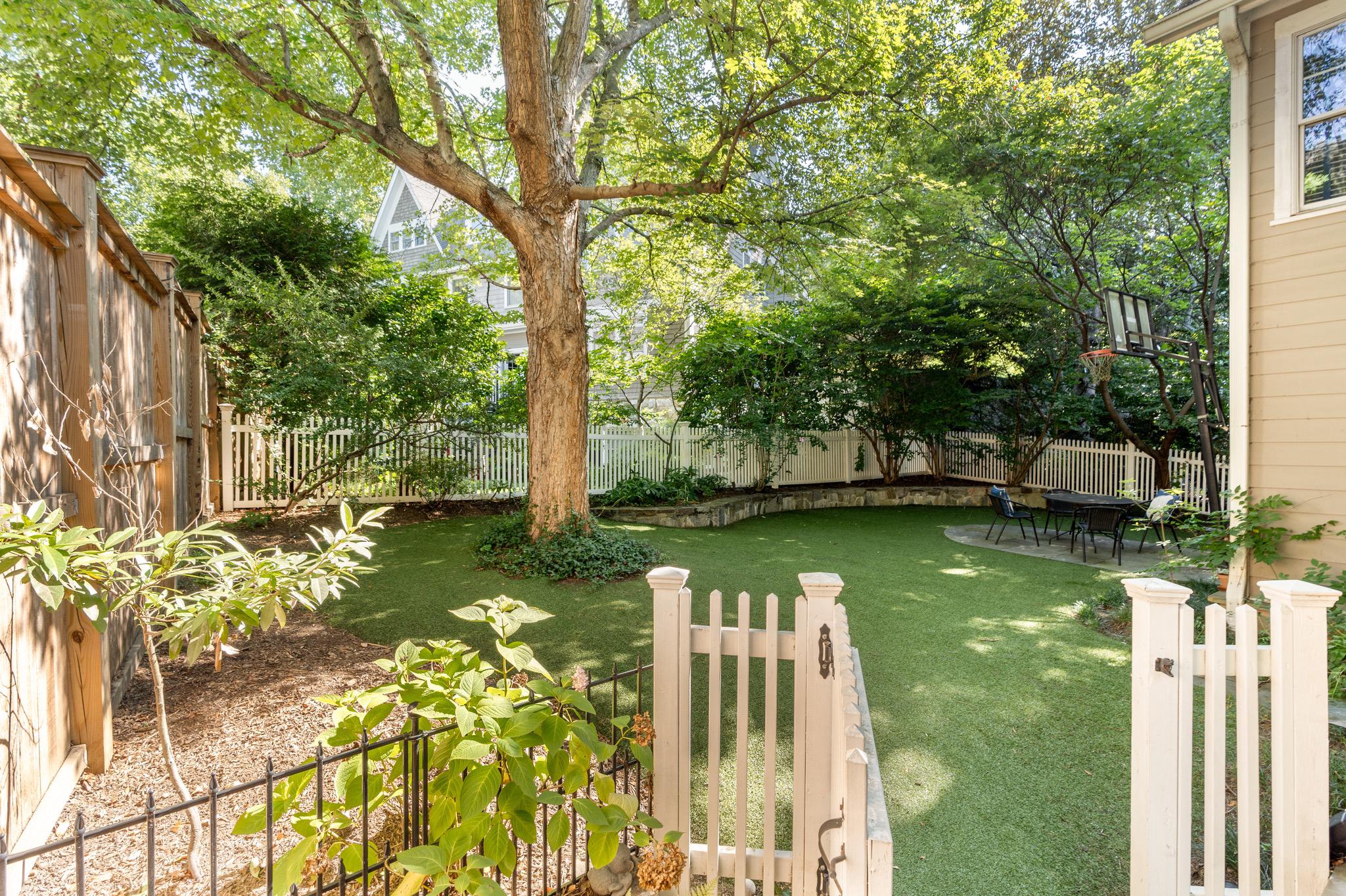 2502 Chain Bridge Road NW 