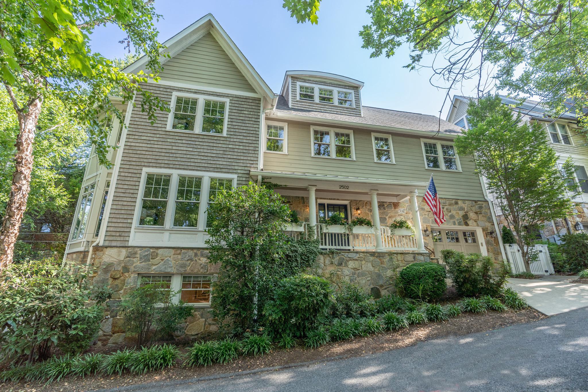 2502 Chain Bridge Road NW 