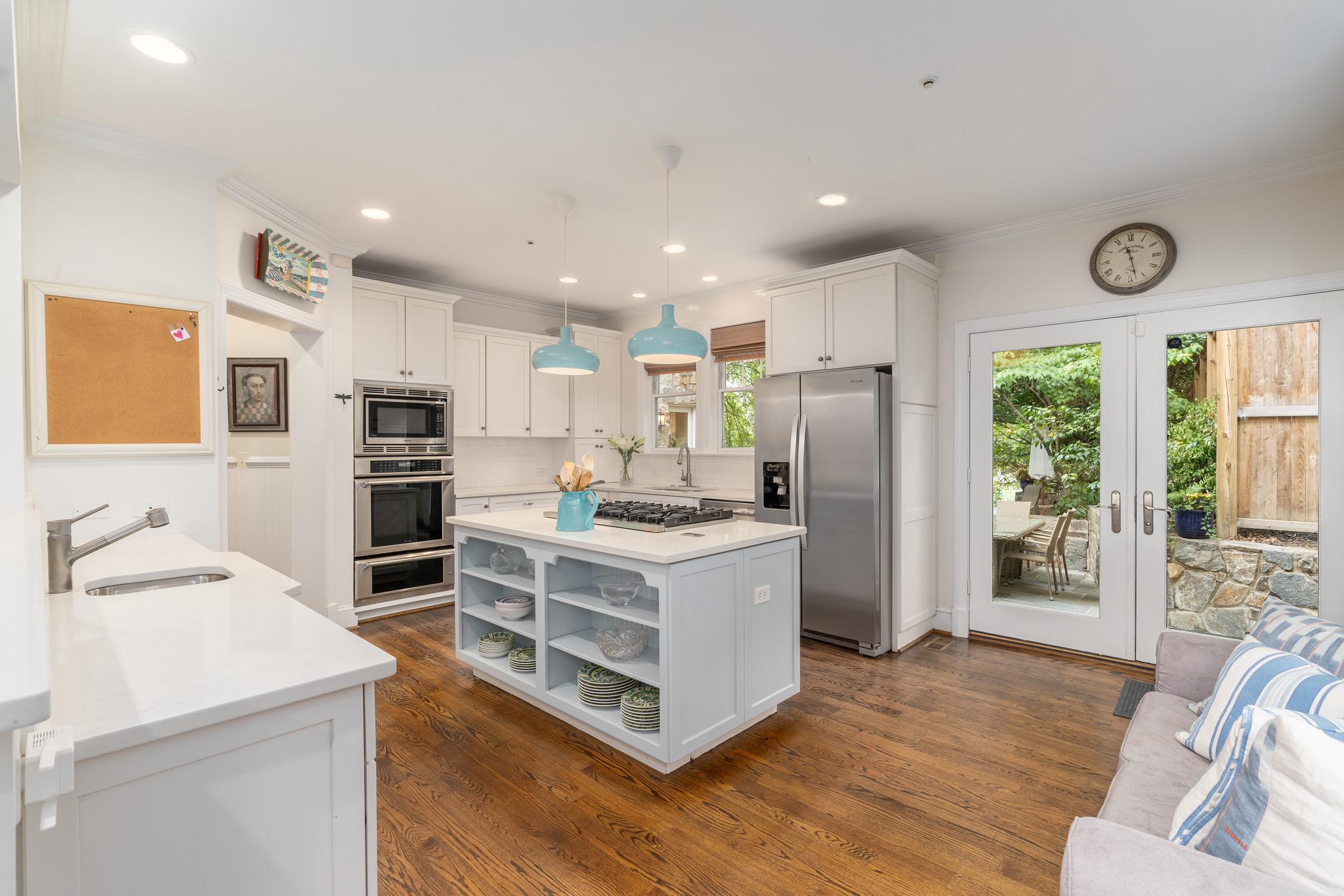2502 Chain Bridge Road NW 