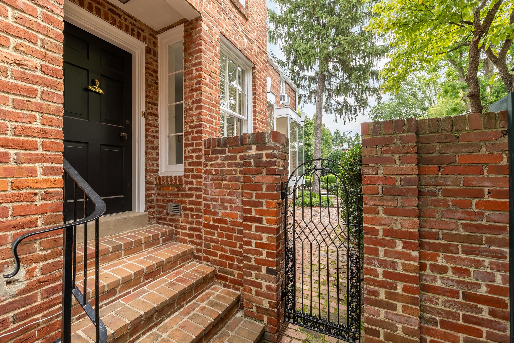 1523 34th Street NW 