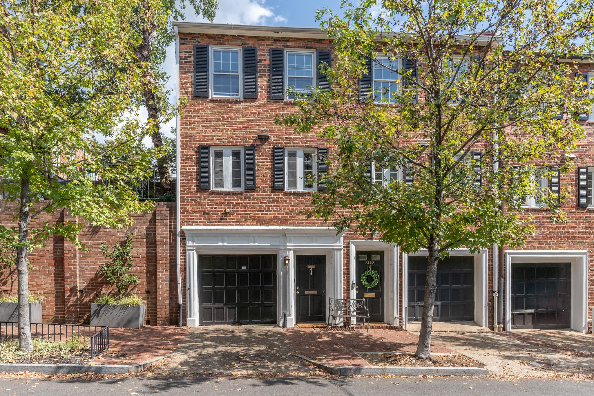 1321 28th Street NW 