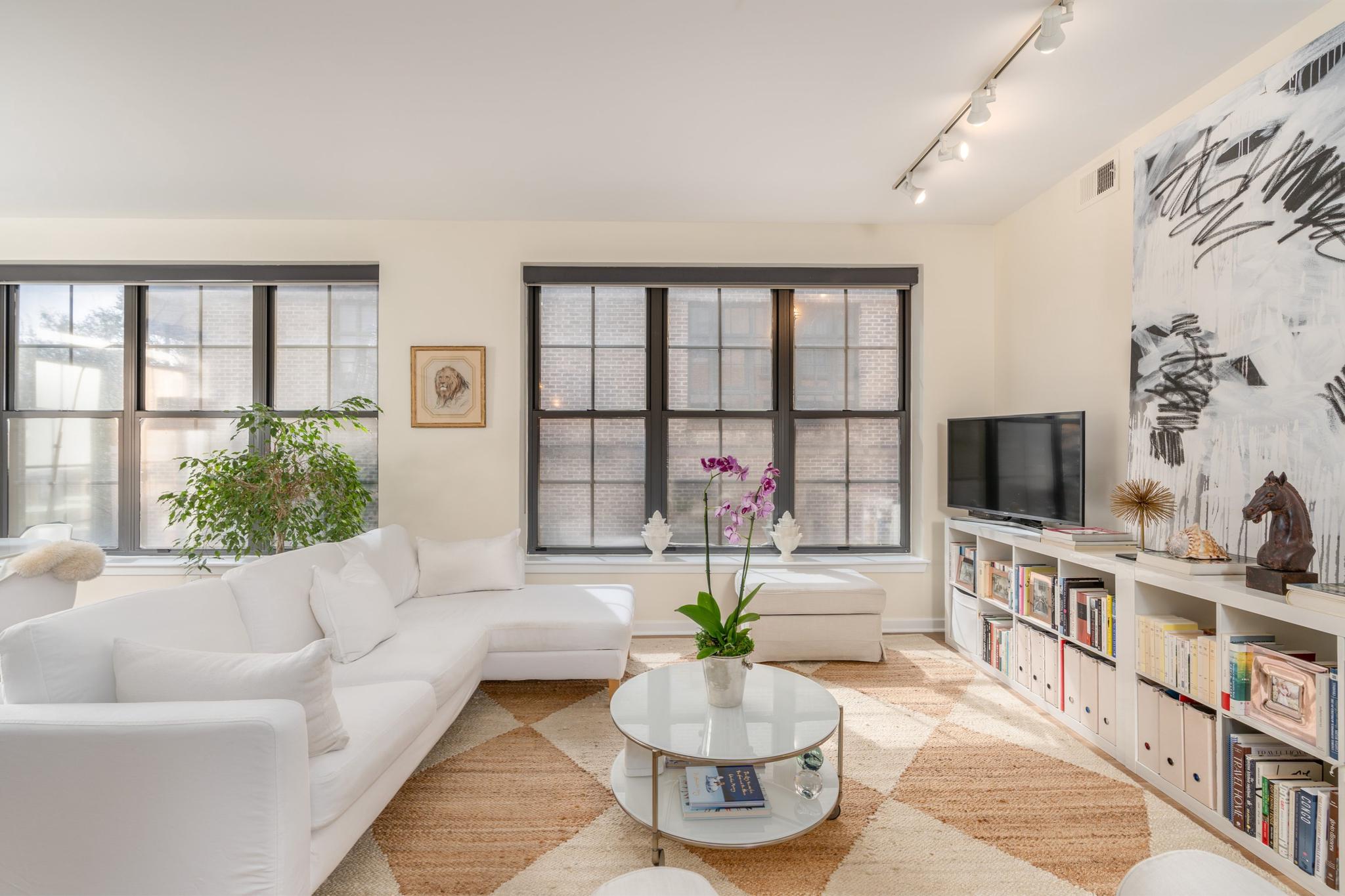 2412 17th Street NW 302