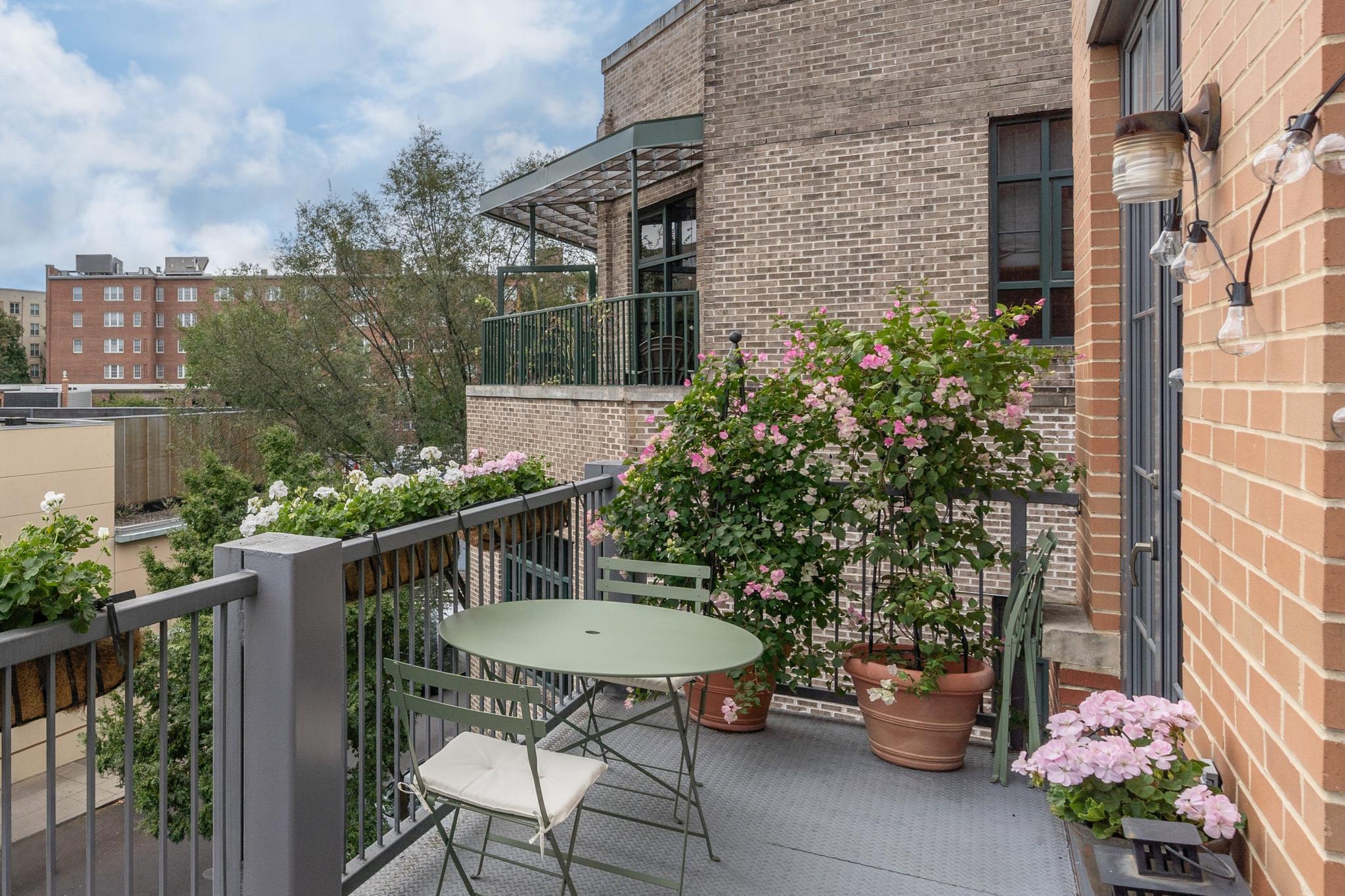 2412 17th Street NW 302