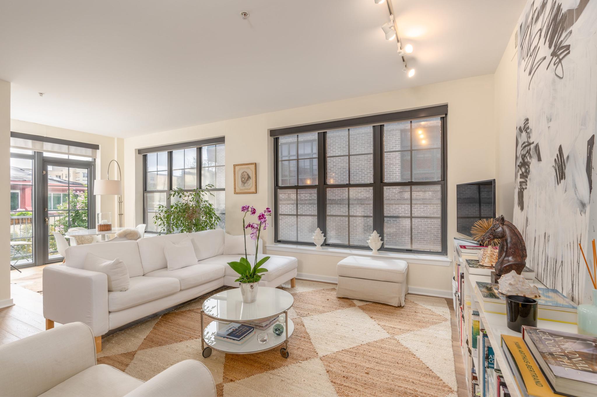 2412 17th Street NW 302