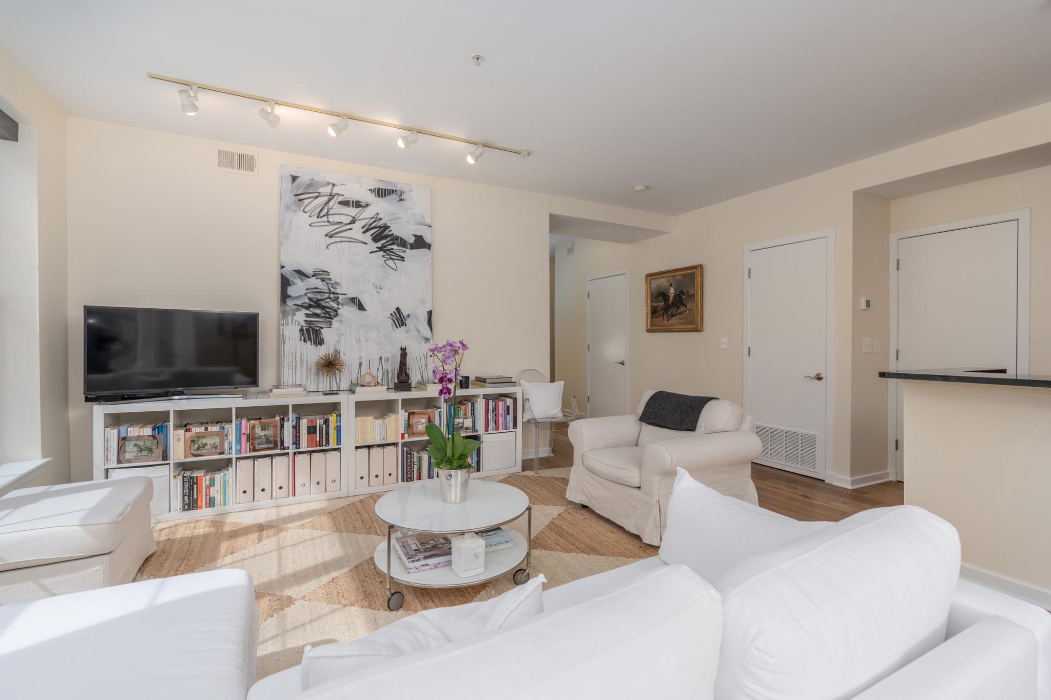 2412 17th Street NW 302
