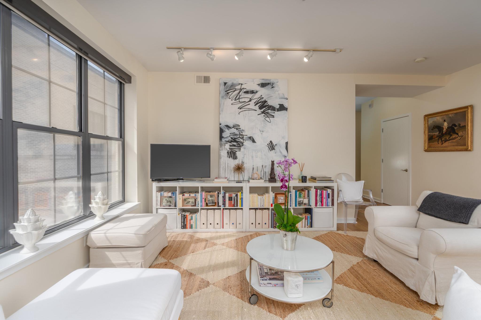 2412 17th Street NW 302