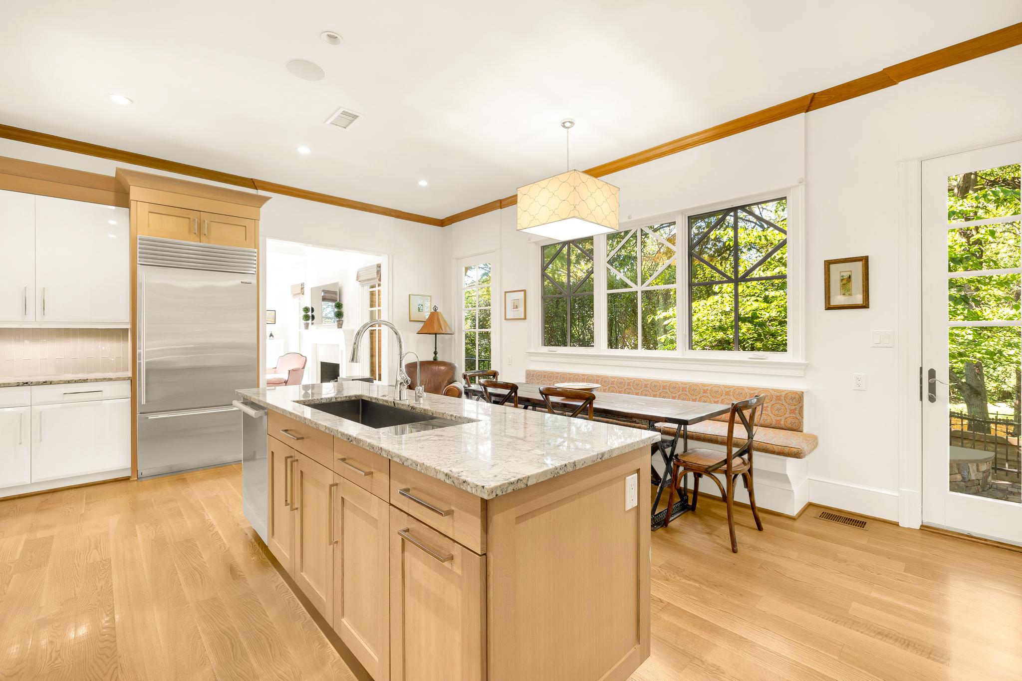 1820 47th Place NW 