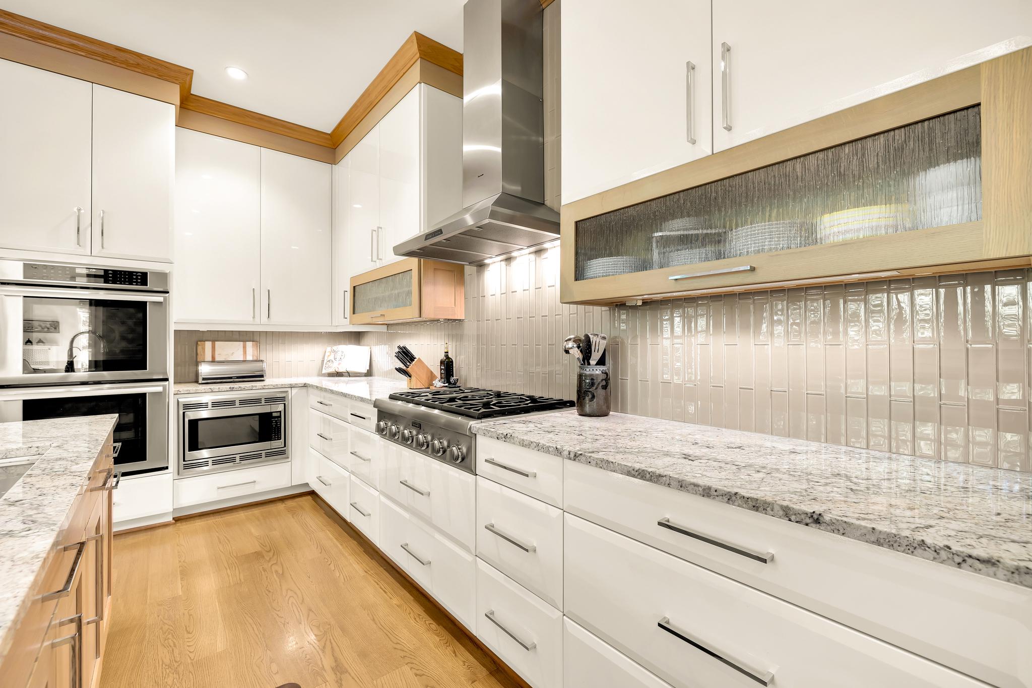 1820 47th Place NW 