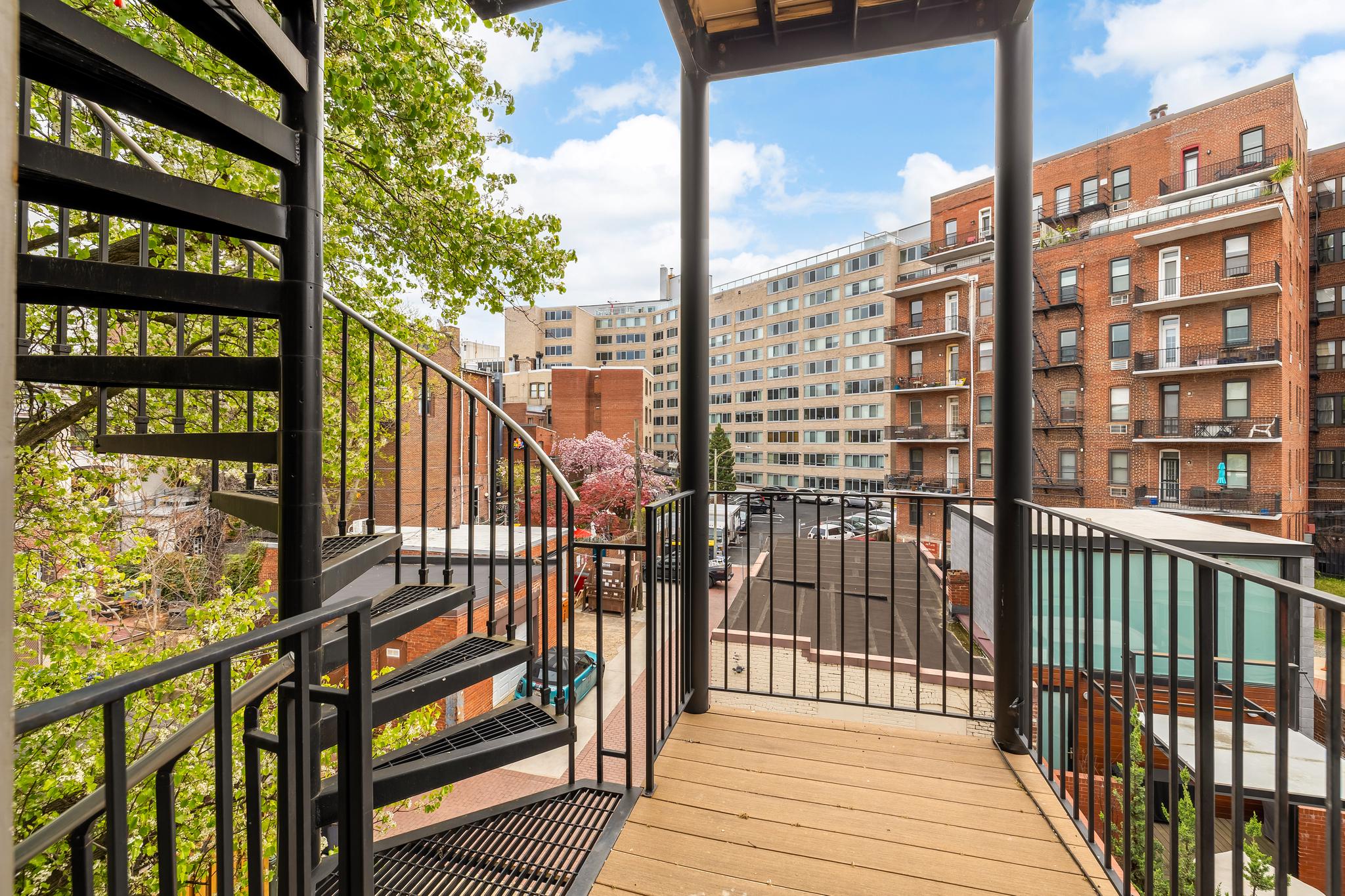 1325 21st Street NW 301