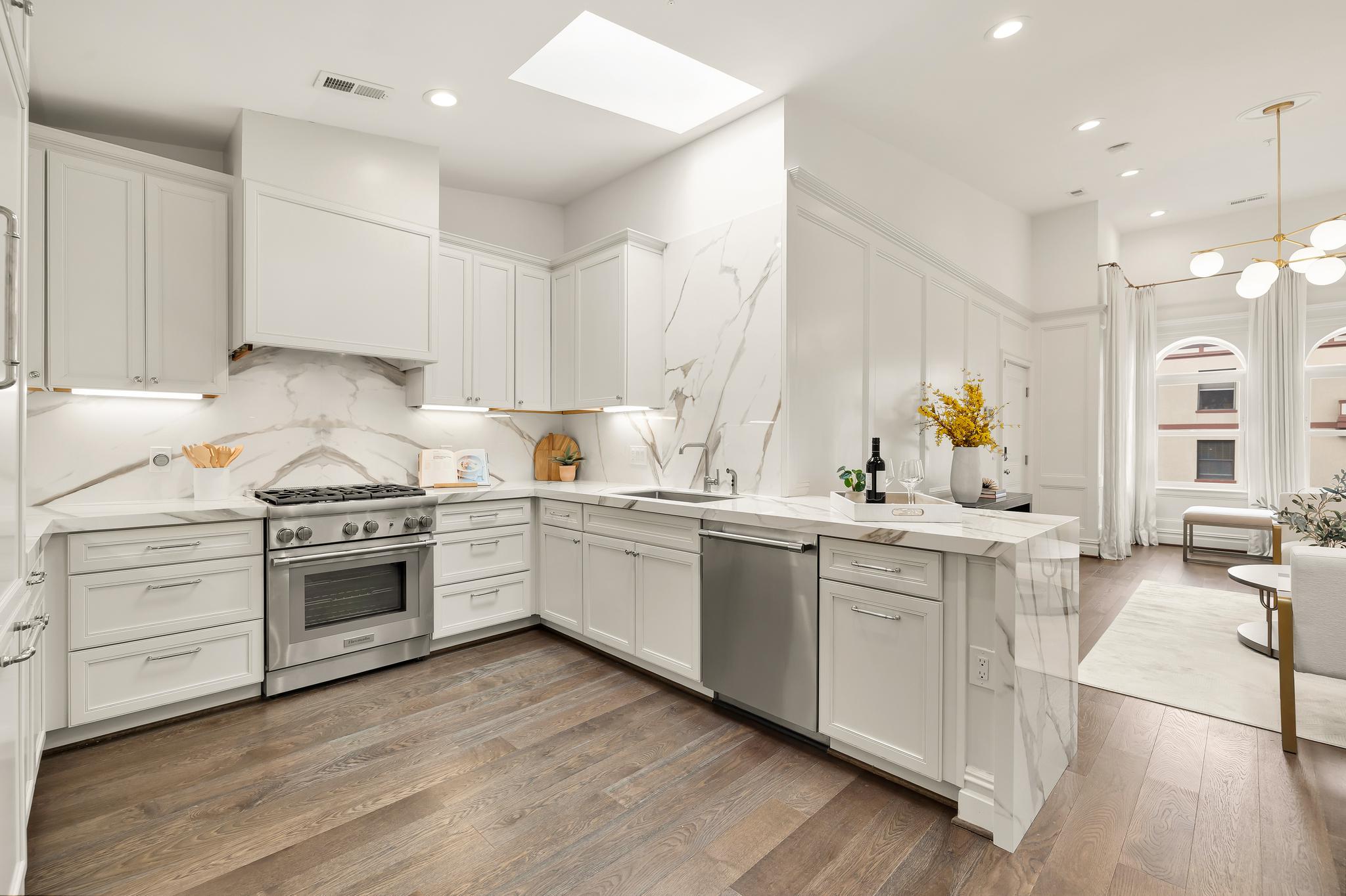 1325 21st Street NW 301