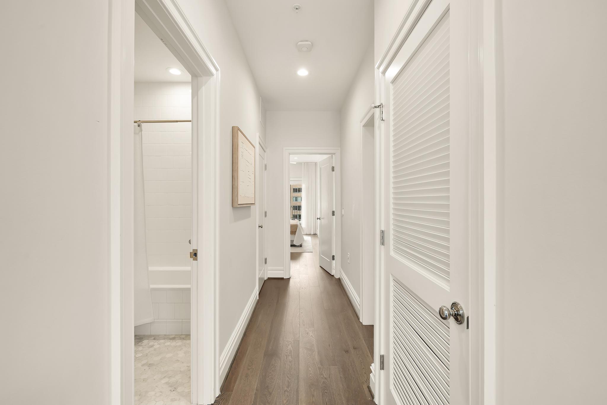 1325 21st Street NW 301