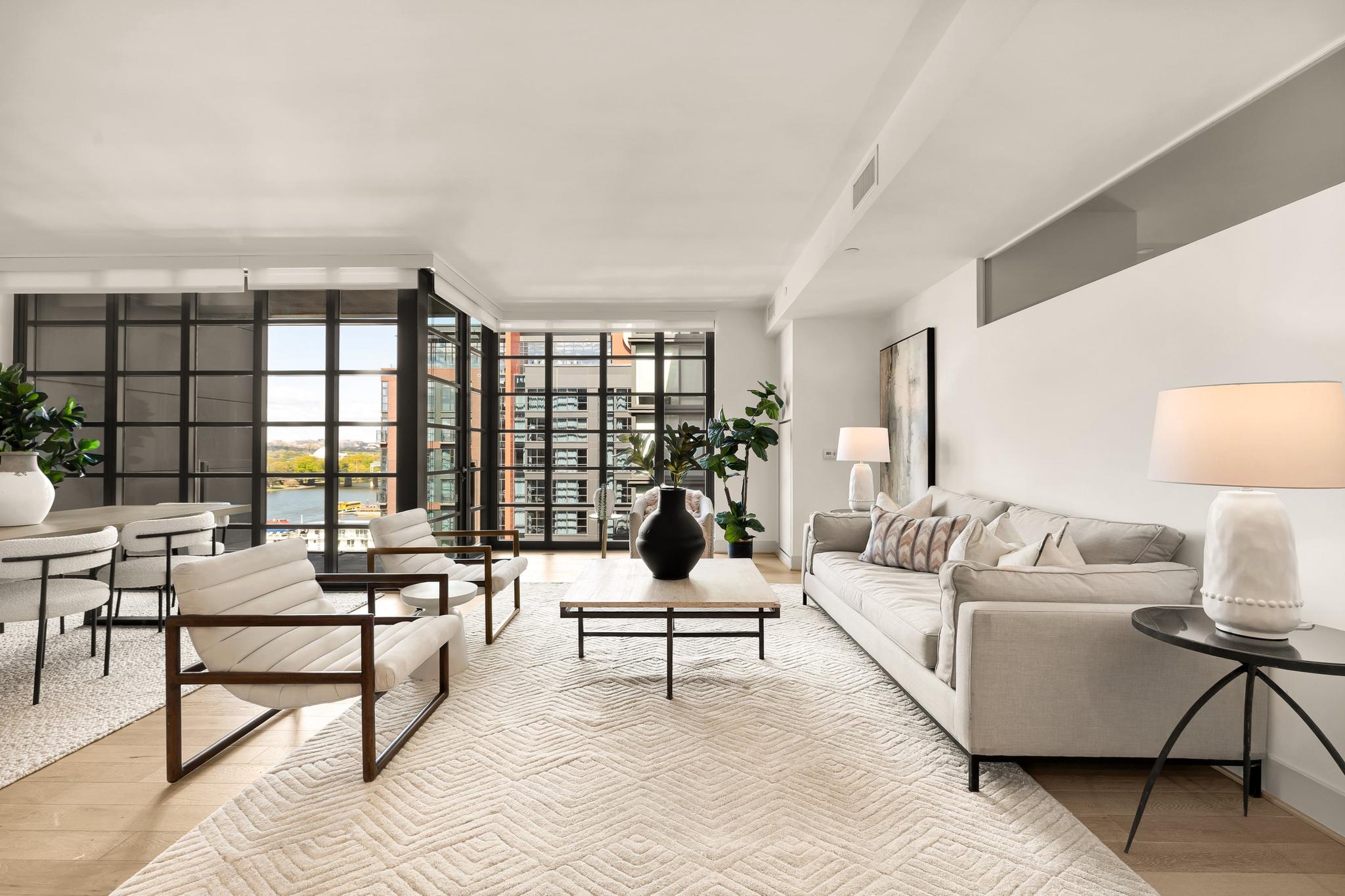 45 Sutton Square SW 906
