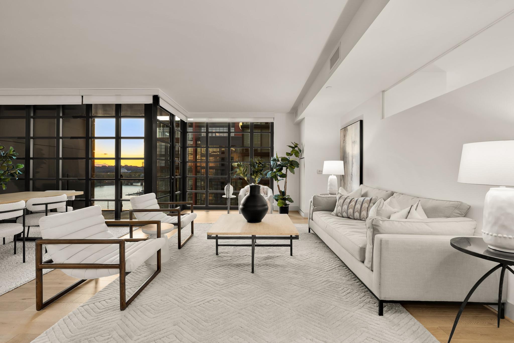 45 Sutton Square SW 906