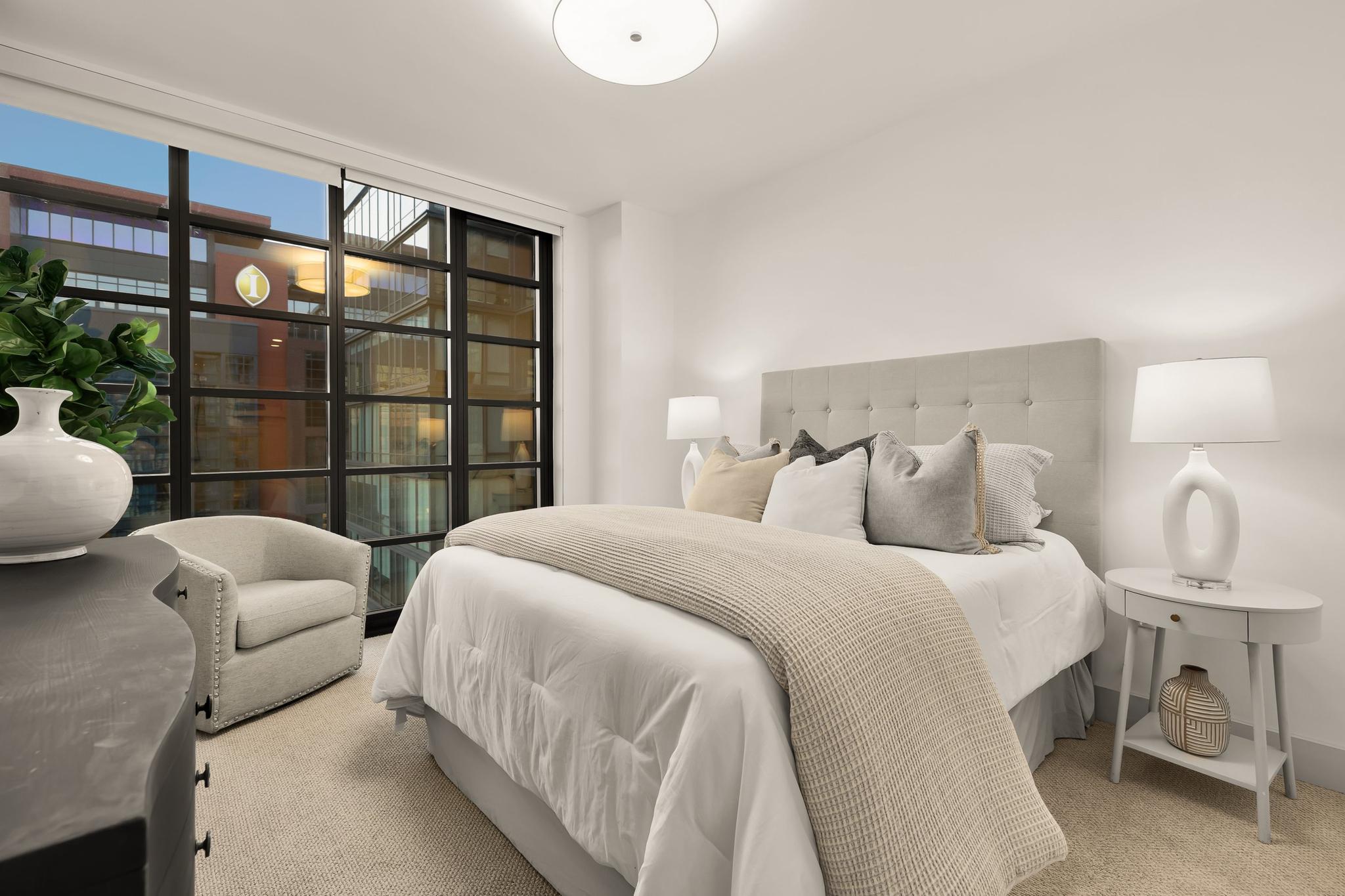 45 Sutton Square SW 906