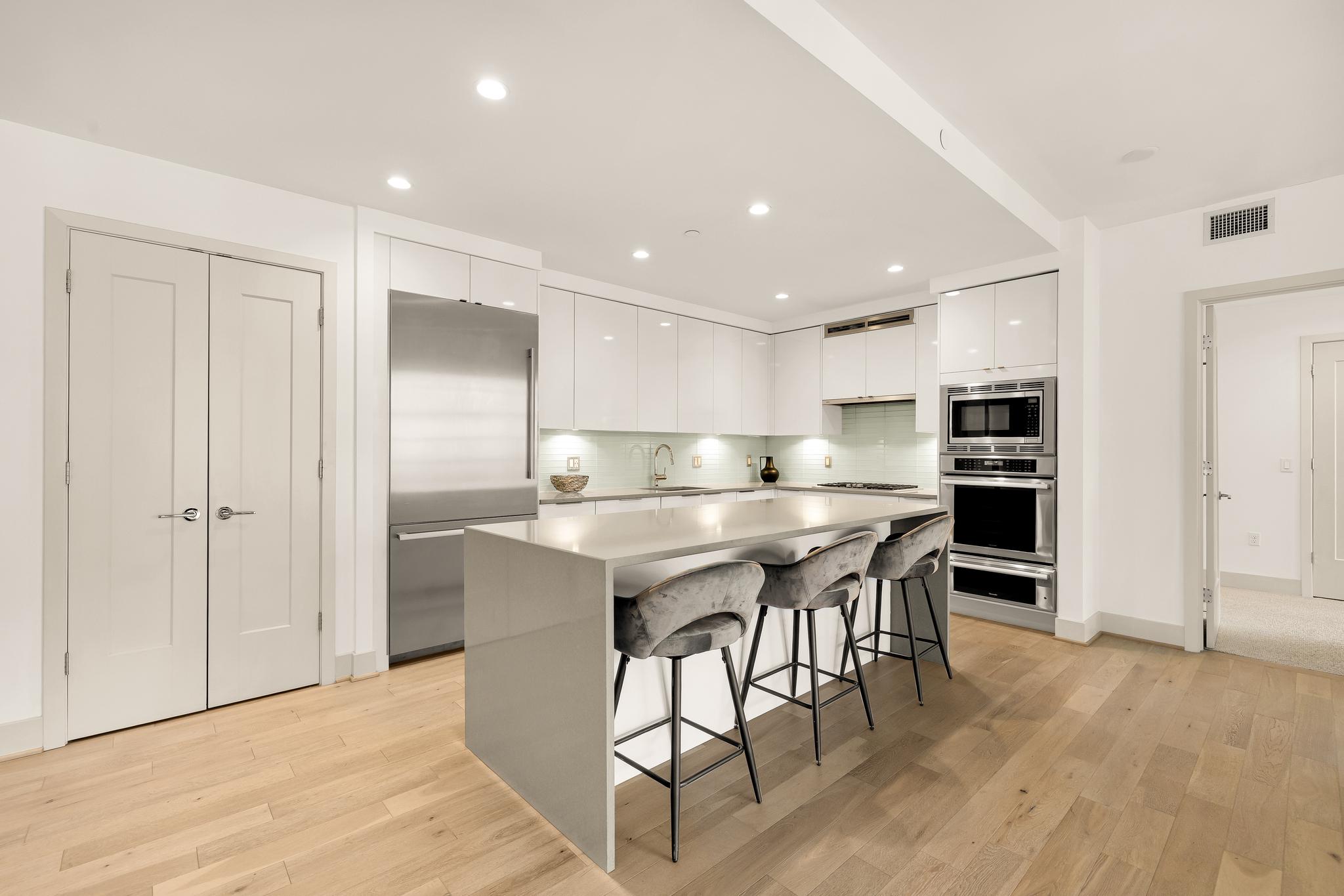 45 Sutton Square SW 906