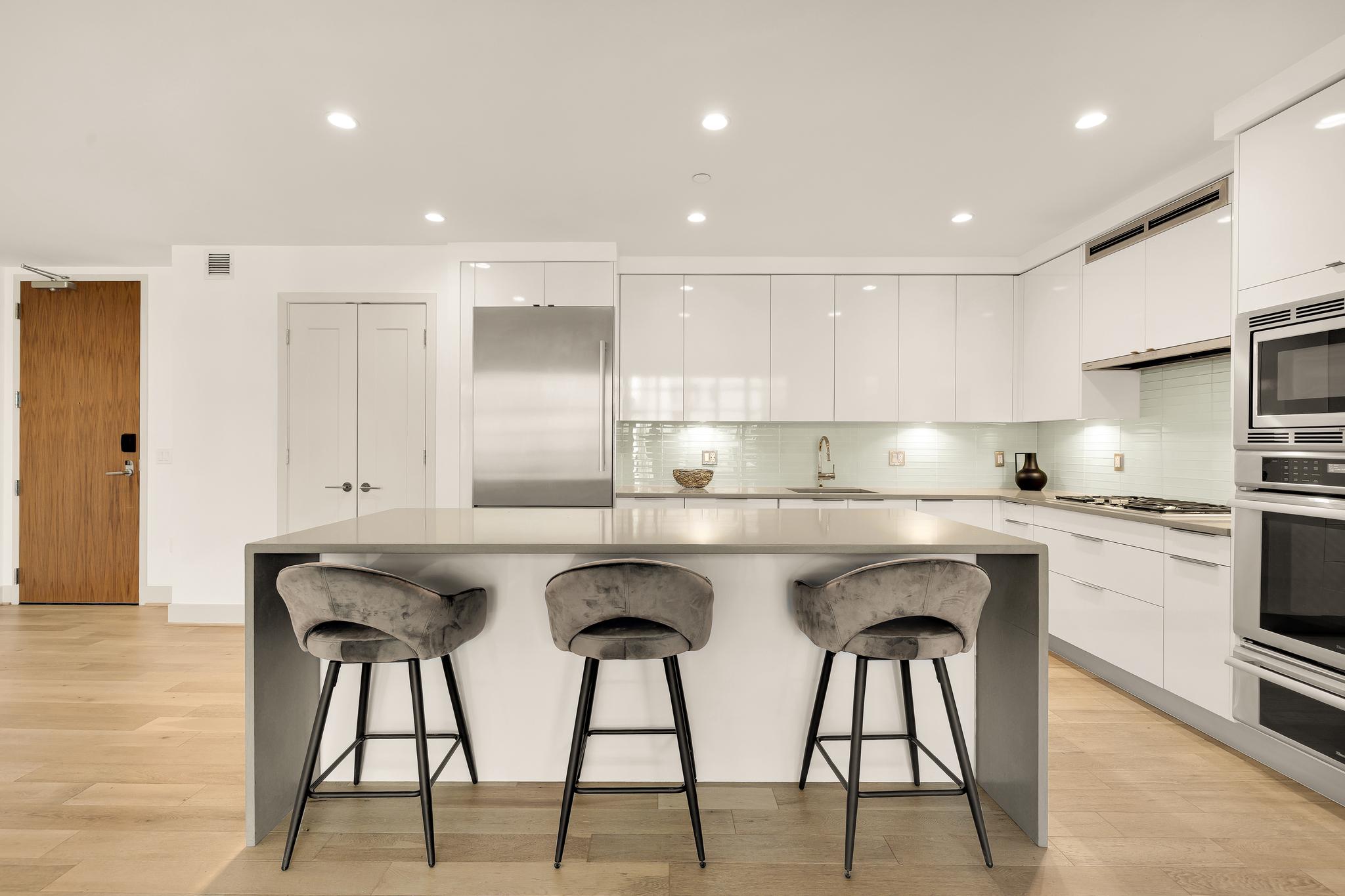 45 Sutton Square SW 906