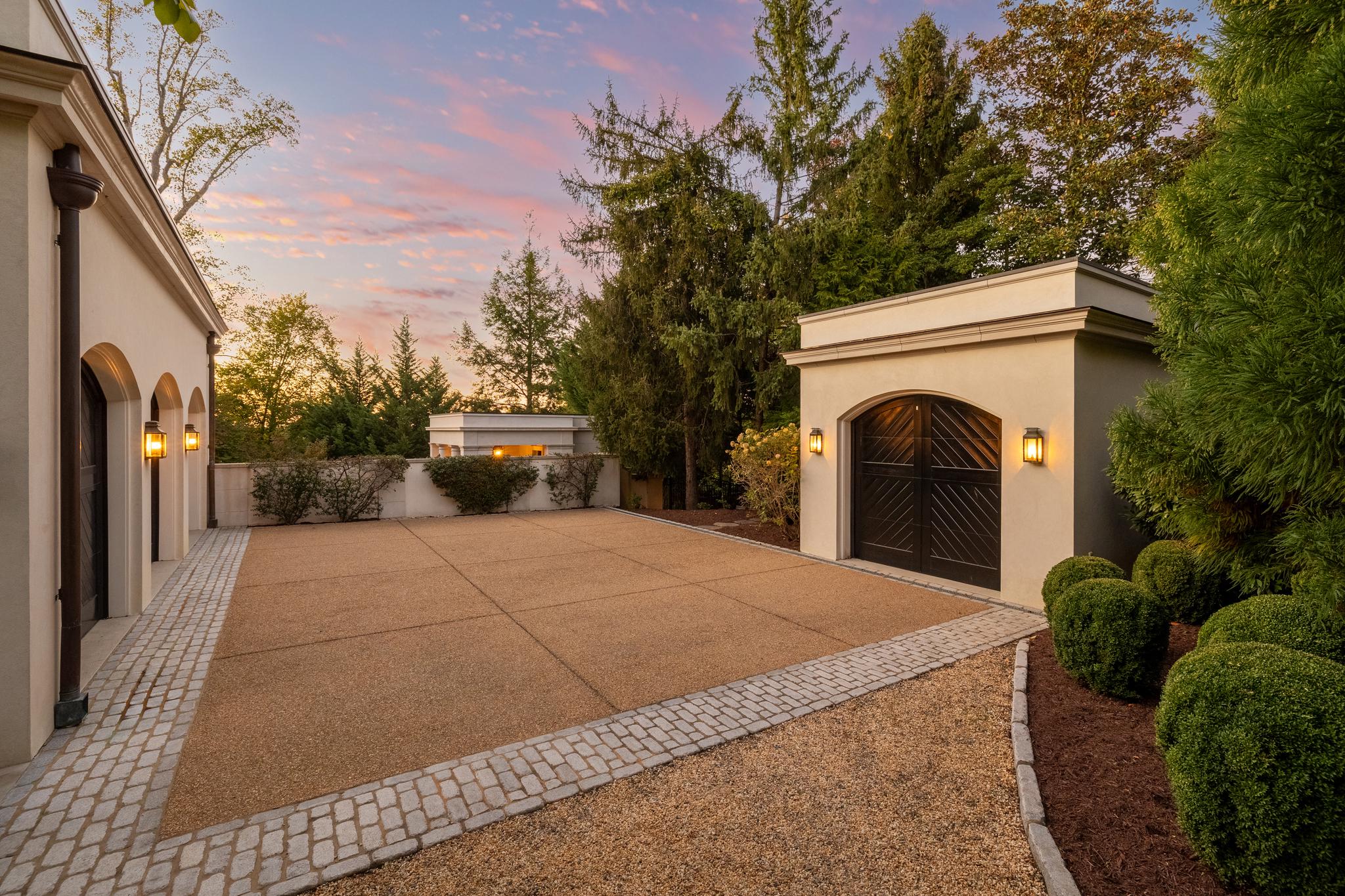 3030 Chain Bridge Road NW 