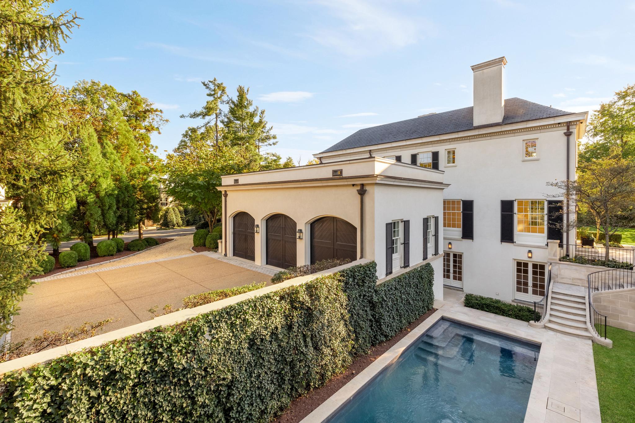 3030 Chain Bridge Road NW 