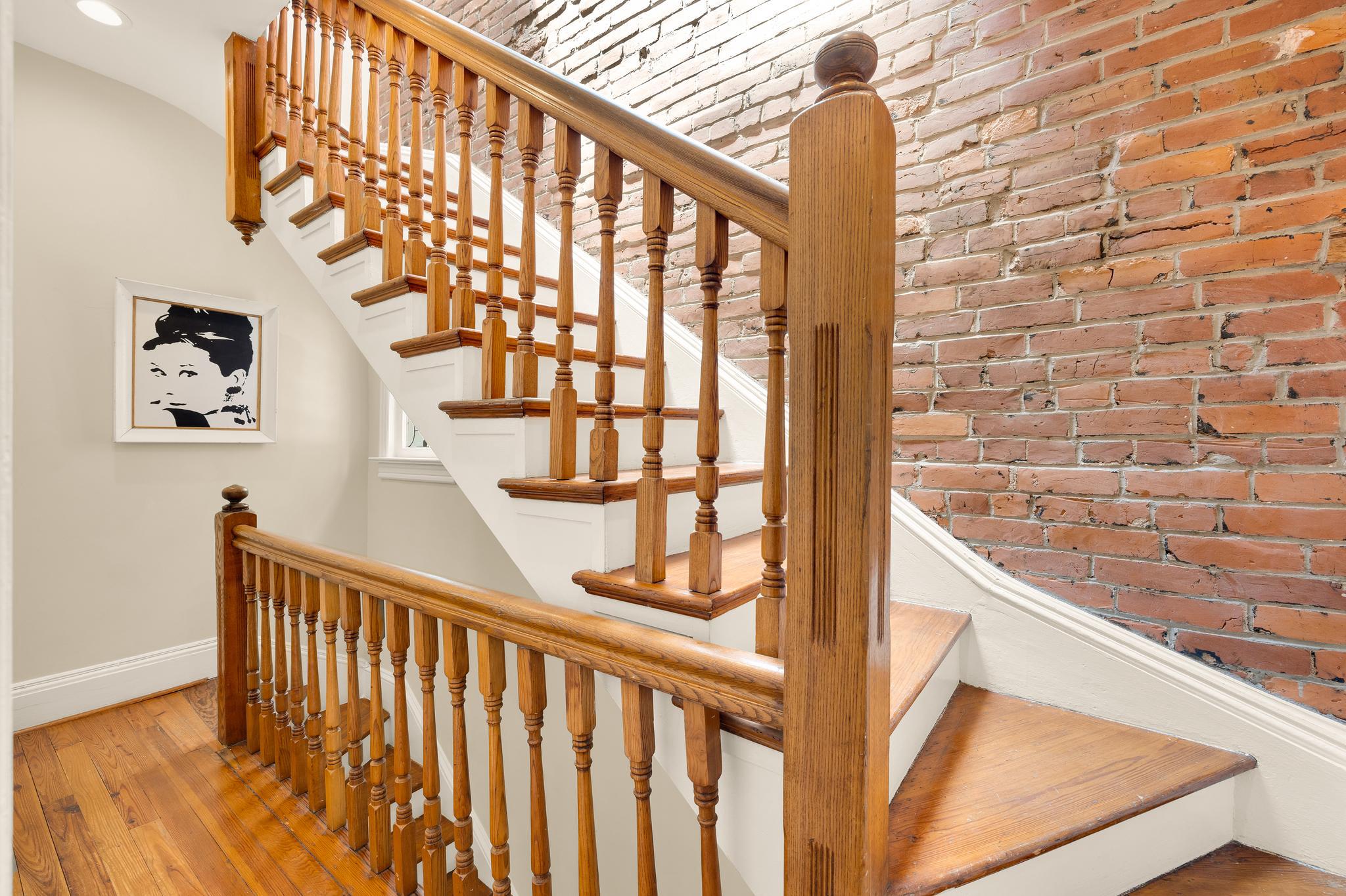 107 5th Street SE 