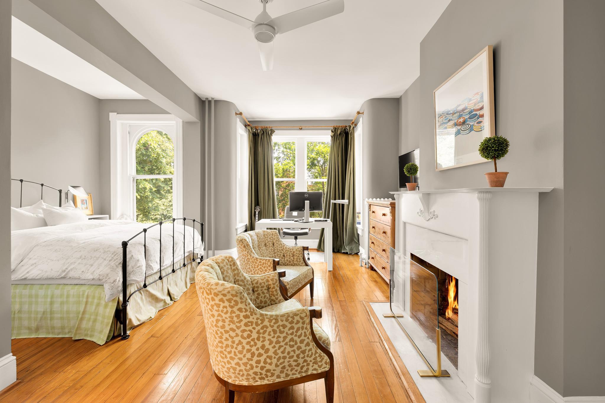 107 5th Street SE 