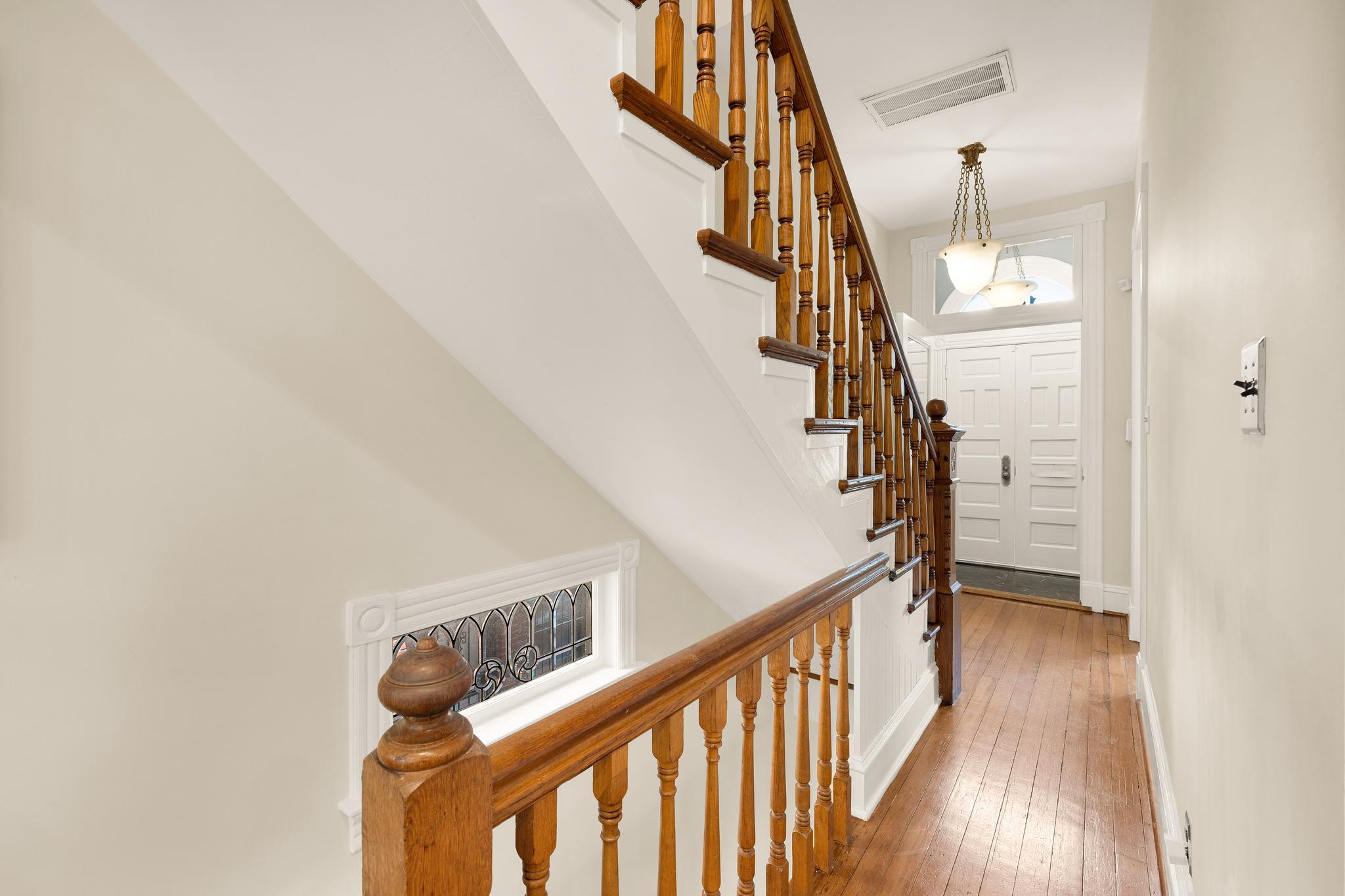 107 5th Street SE 