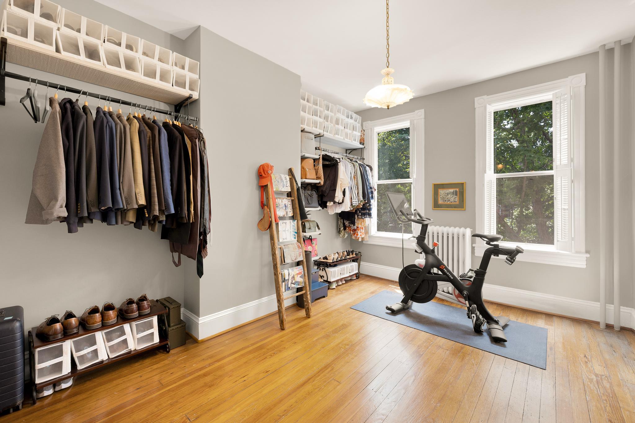 107 5th Street SE 