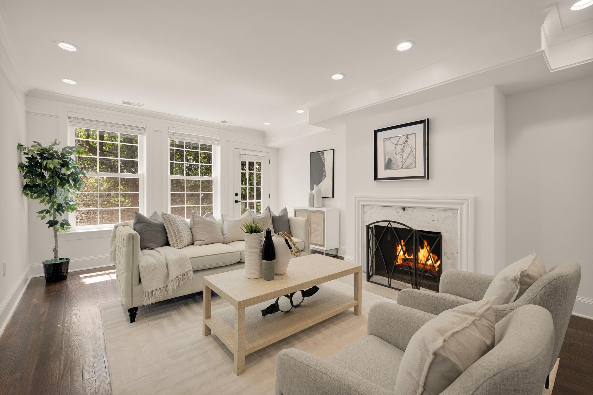 811 East Capitol Street SE 