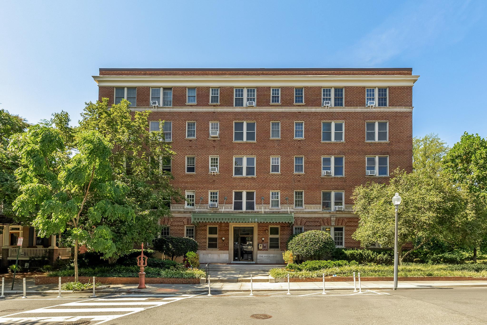 2456 20th Street NW Unit# 403