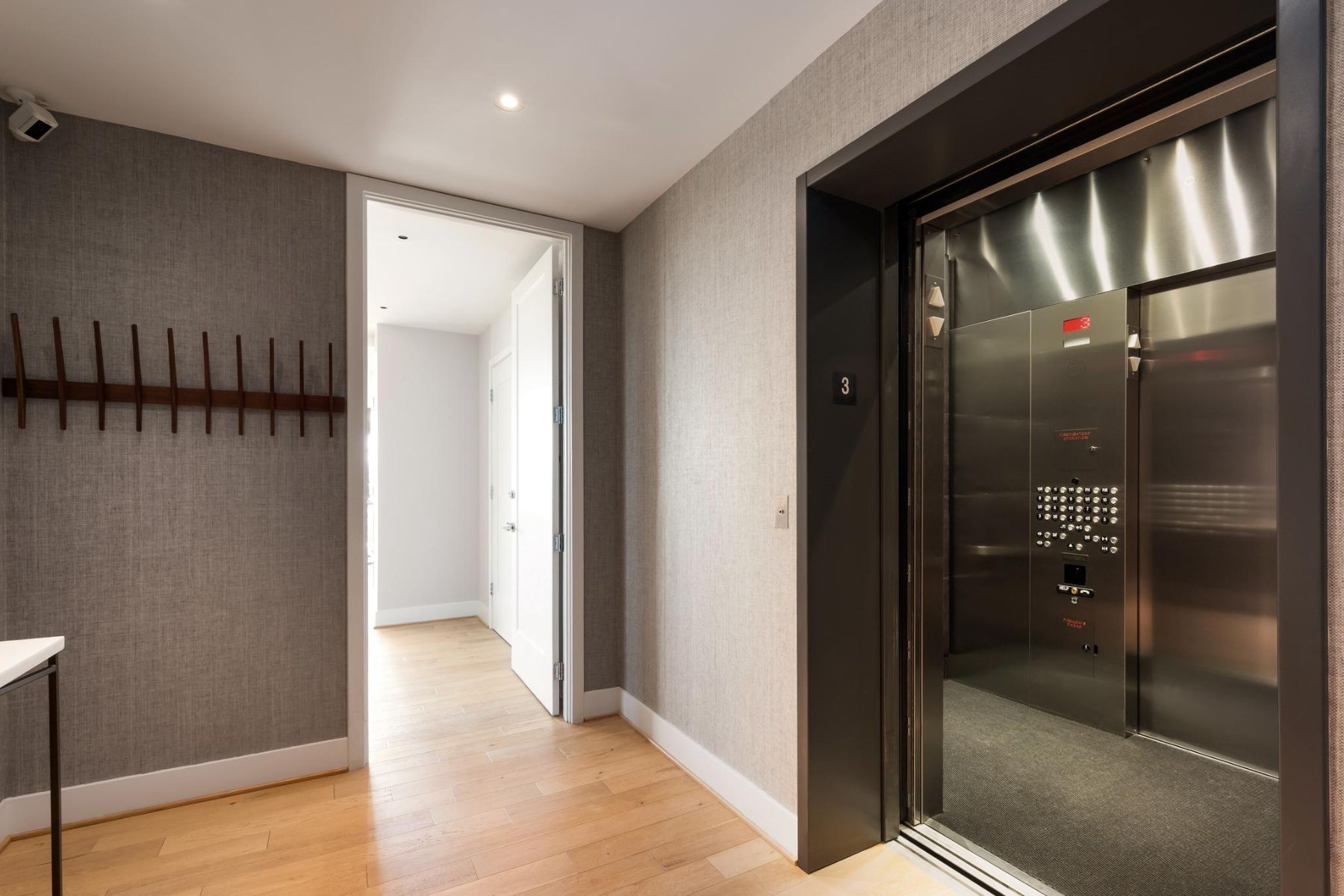 45 Sutton Square SW Unit# 306