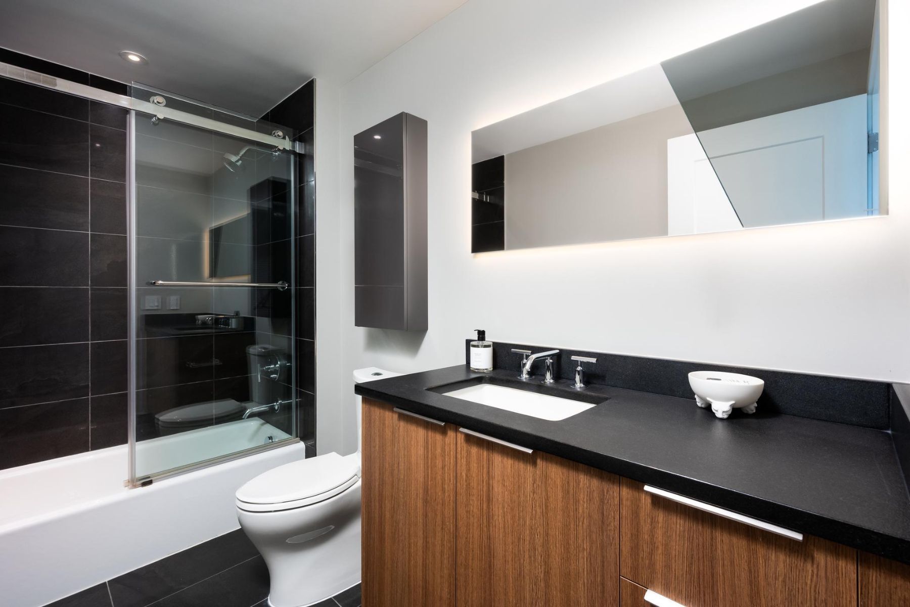 45 Sutton Square SW Unit# 306