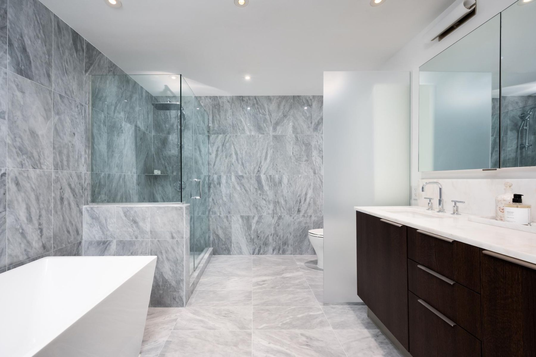 45 Sutton Square SW Unit# 306