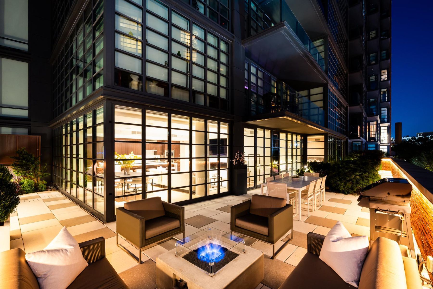 45 Sutton Square SW Unit# 306
