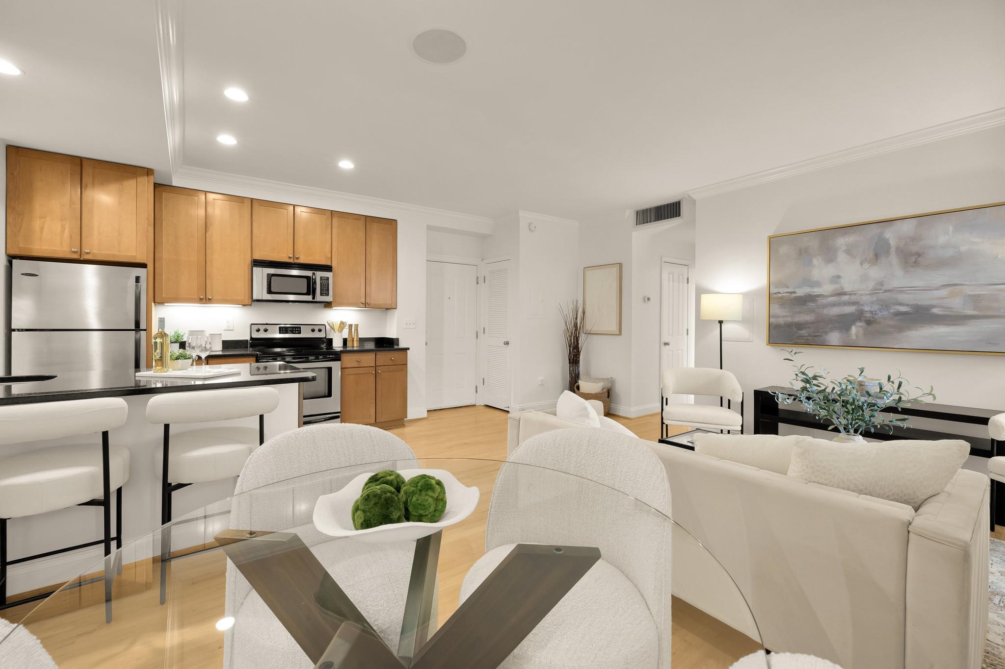 1701 16th Street NW 822