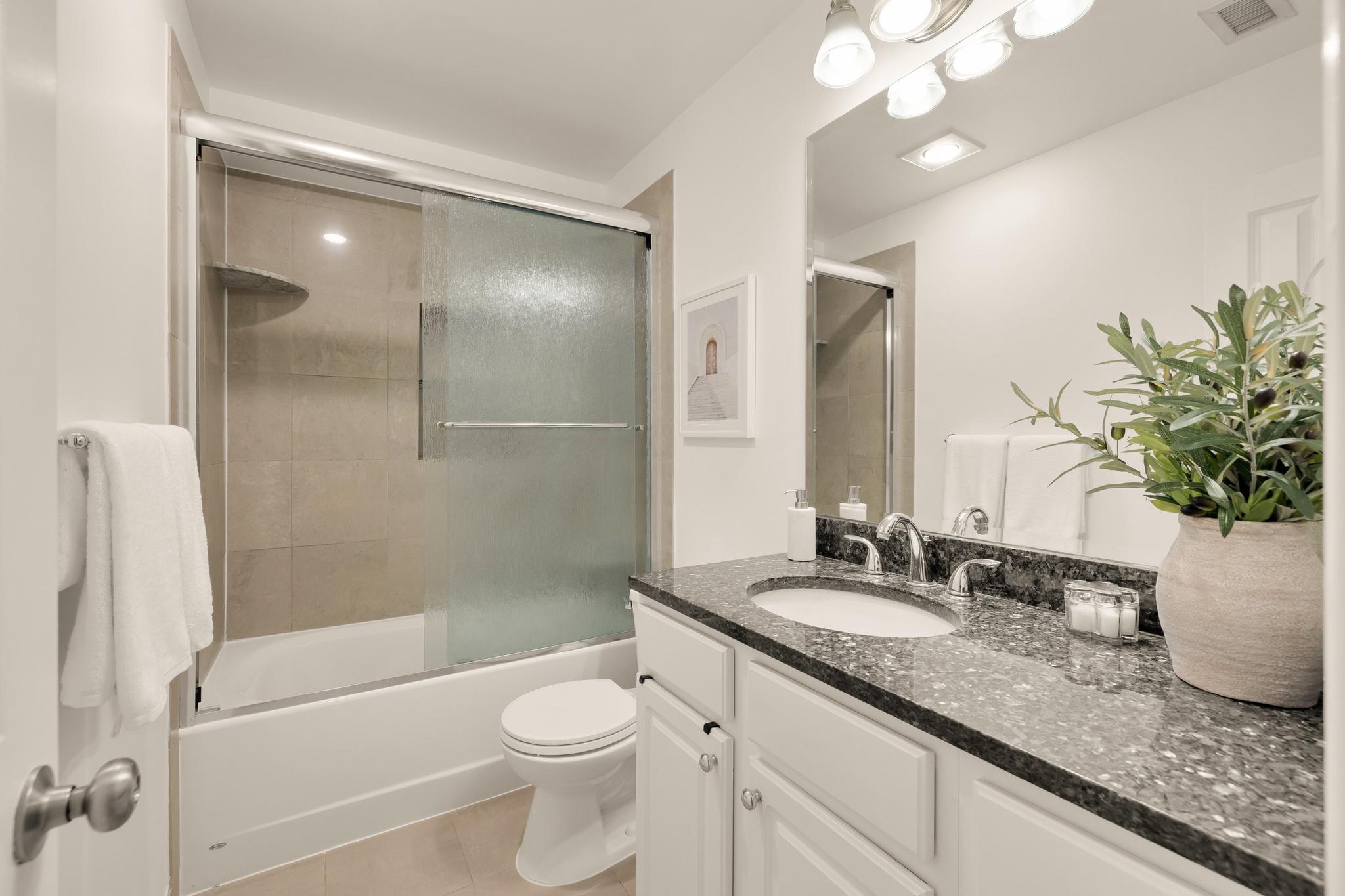 1701 16th Street NW 822