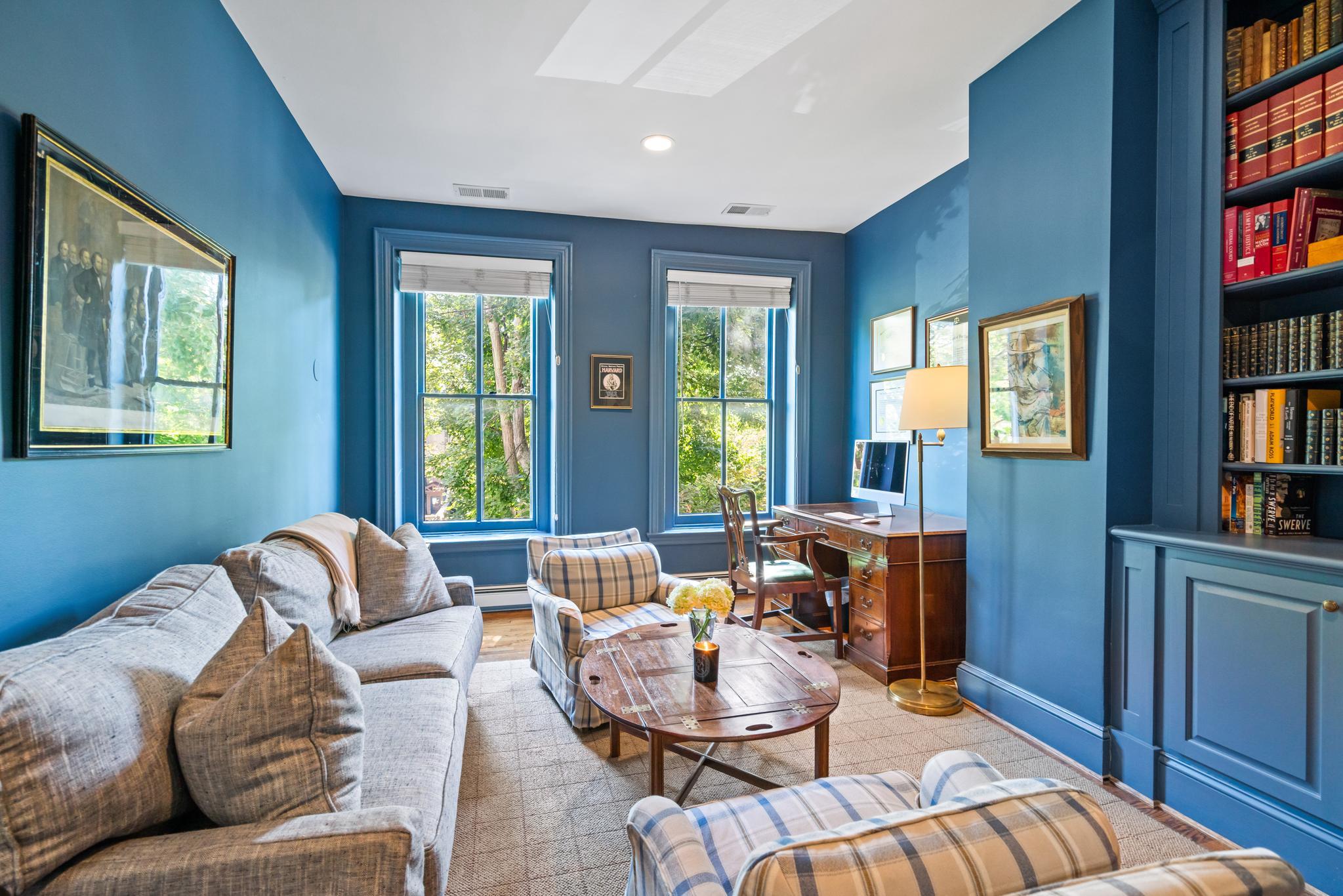 604 East Capitol Street NE 