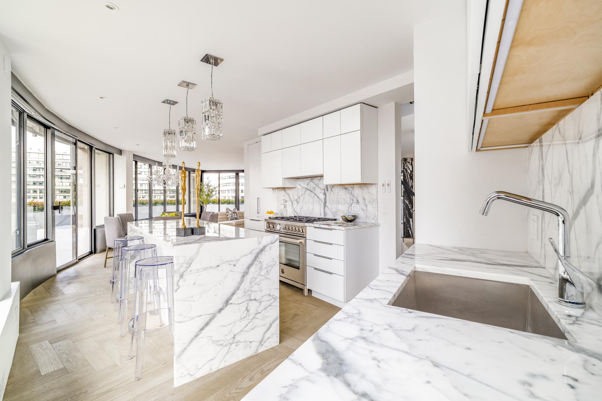 2500 Virginia Ave NW Unit# 714