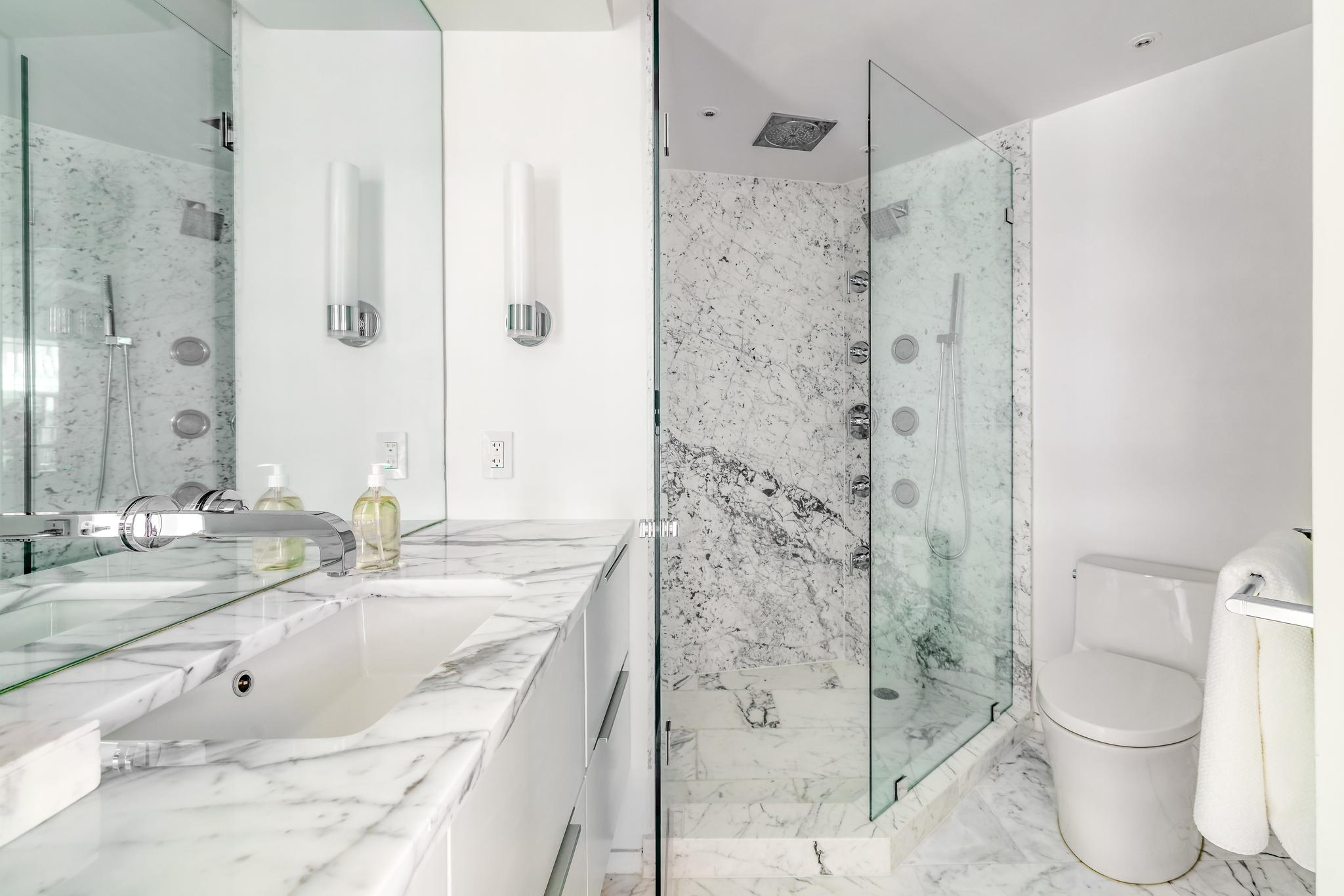 2500 Virginia Ave NW Unit# 714