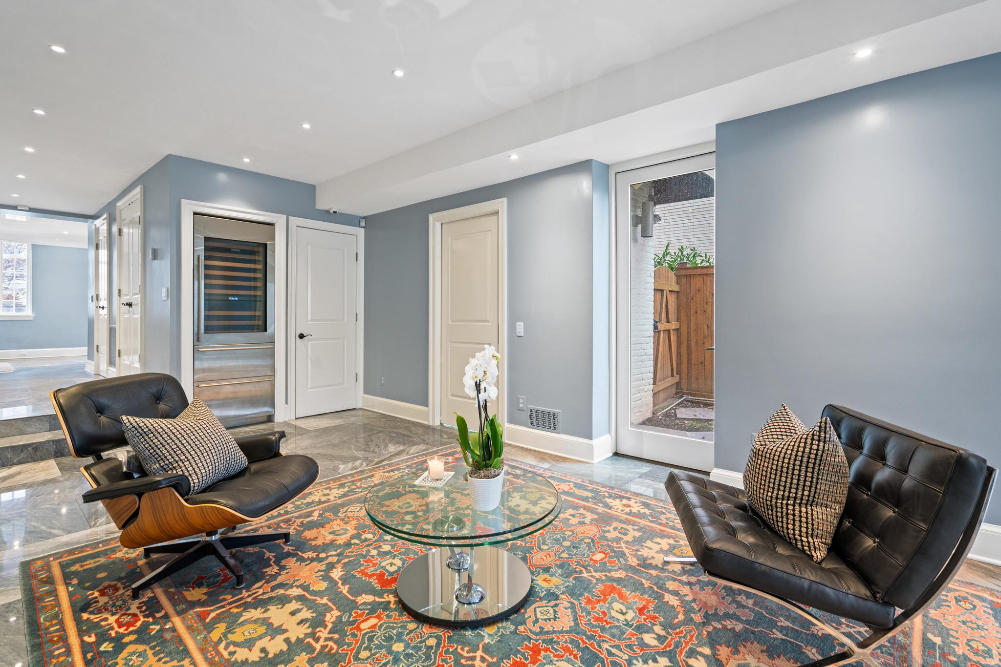 1806 24th Street NW