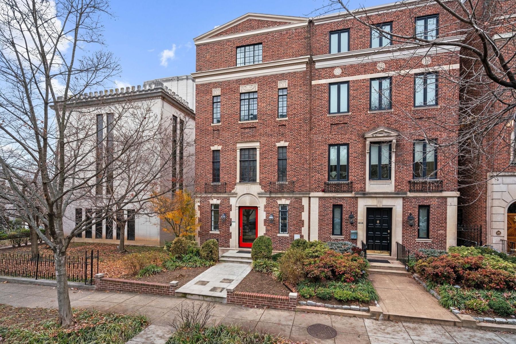 1806 24th Street NW