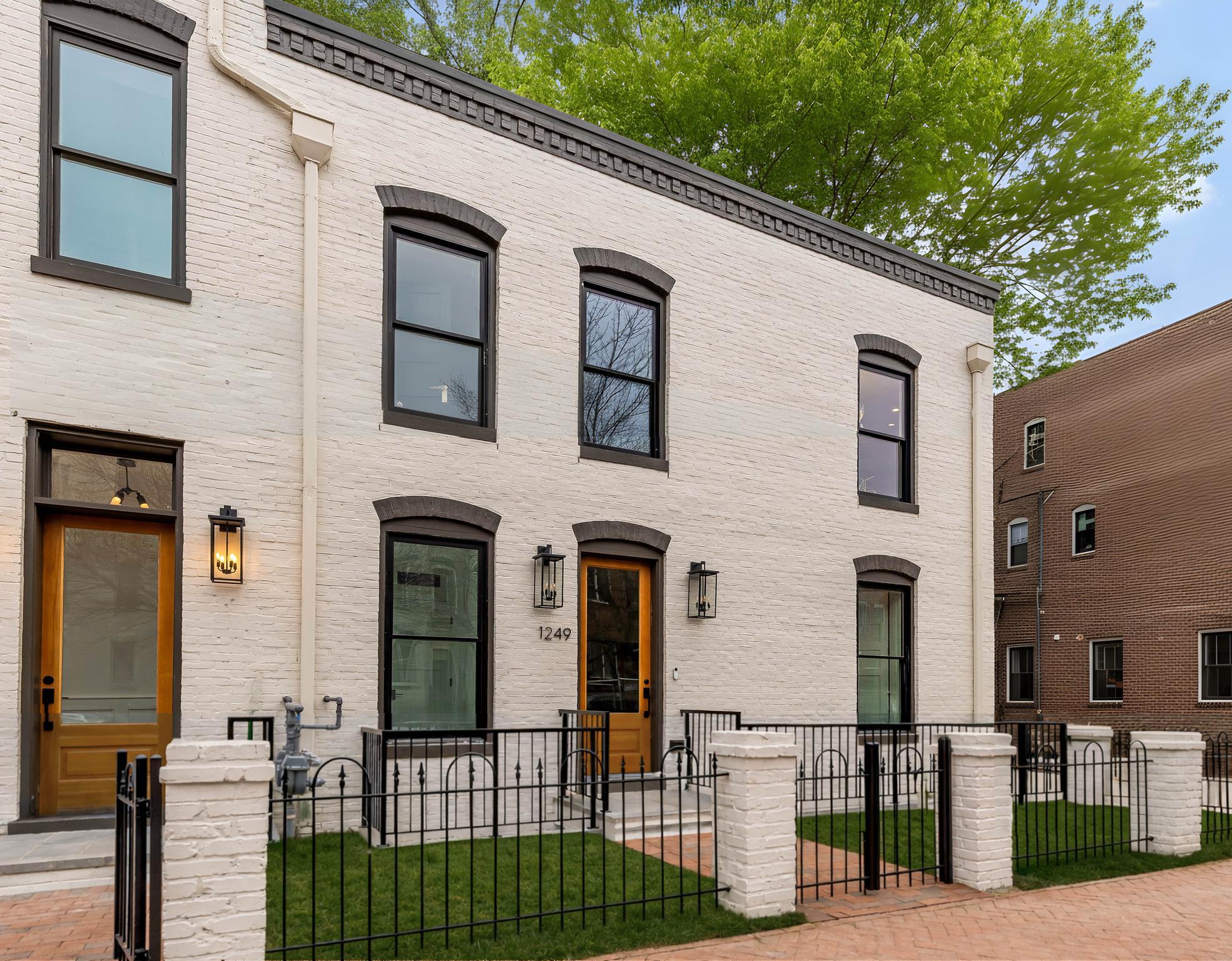 1249 4th Street NW