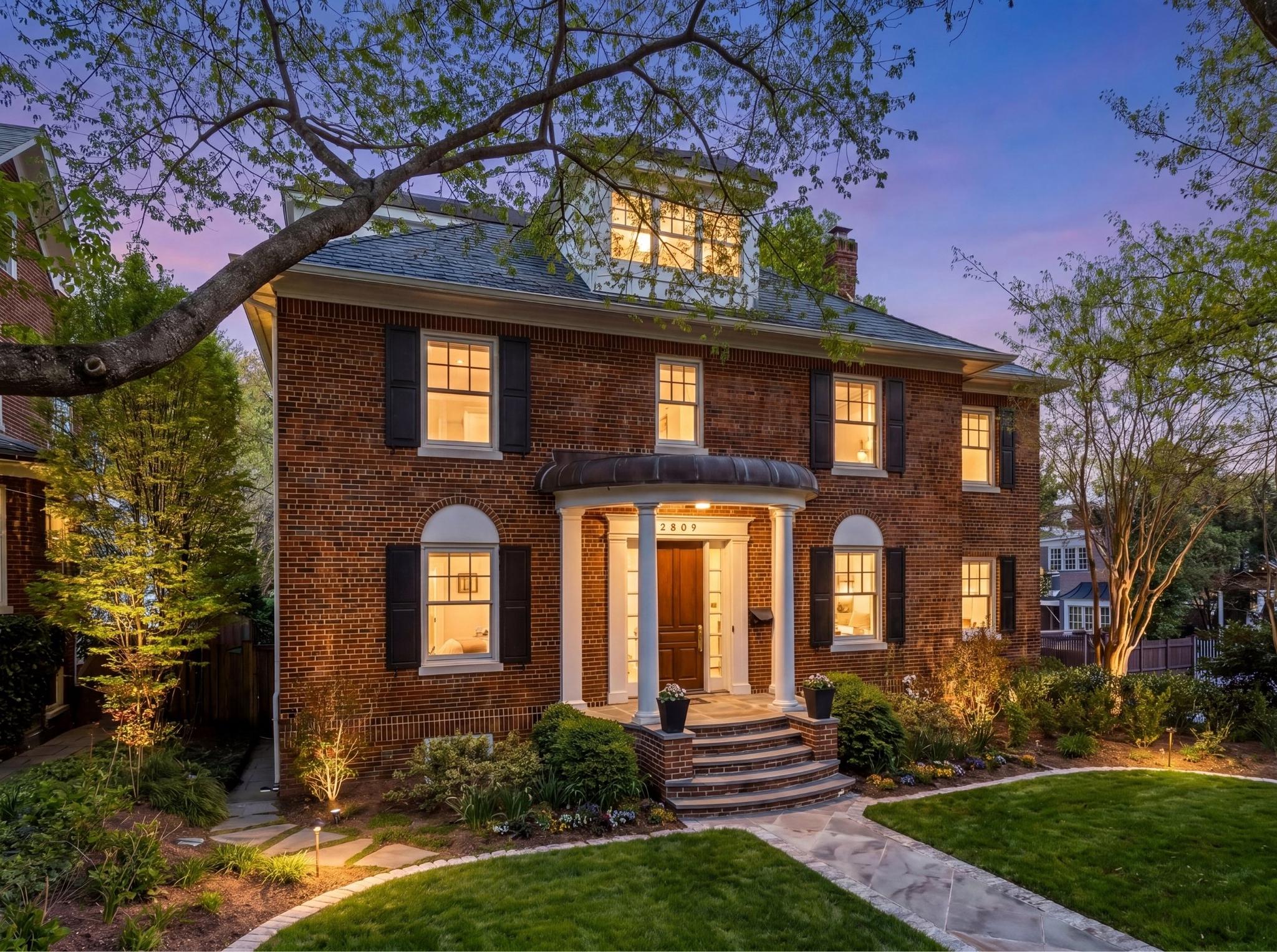 2809 34th Place NW
