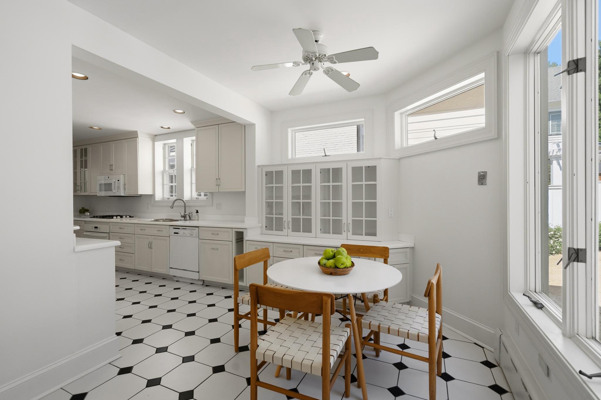4505 Klingle Street NW