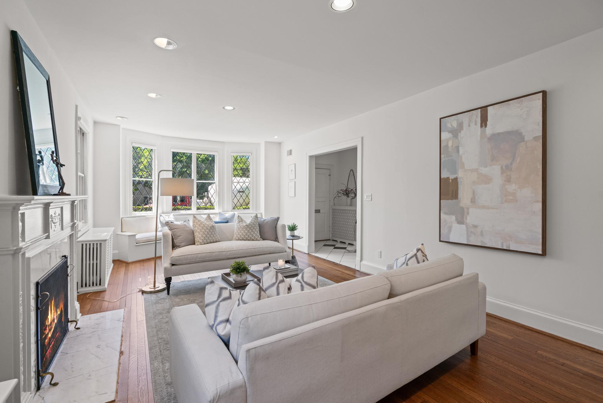 4505 Klingle Street NW