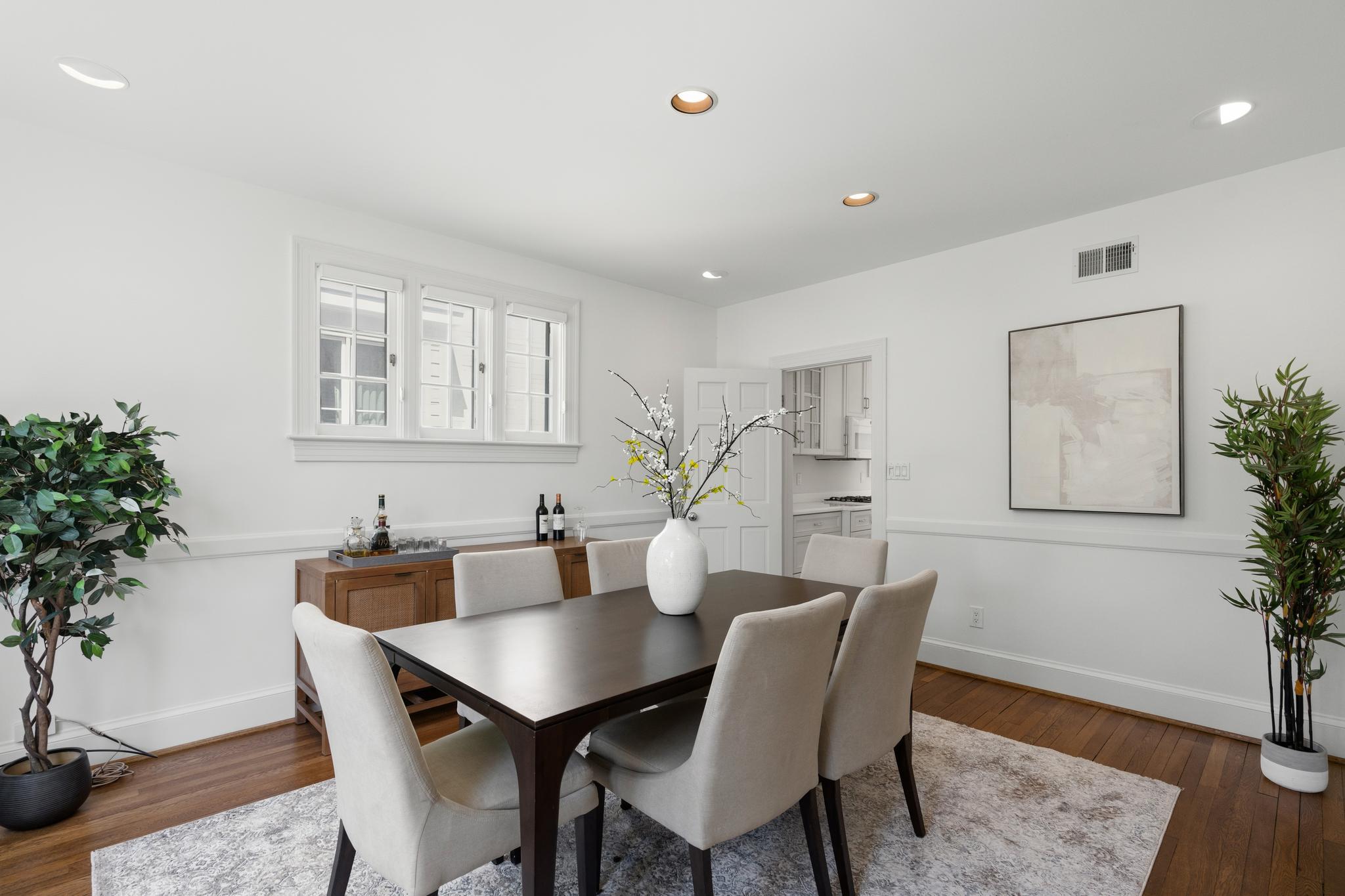 4505 Klingle Street NW