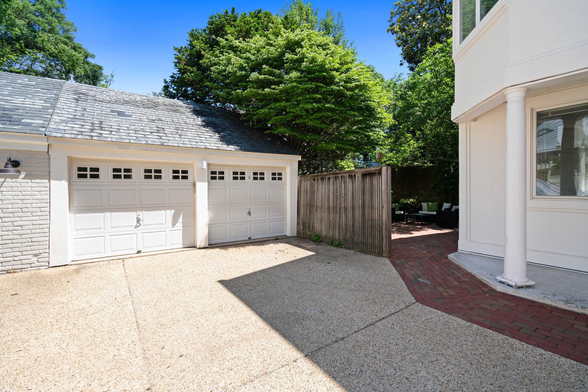 4505 Klingle Street NW