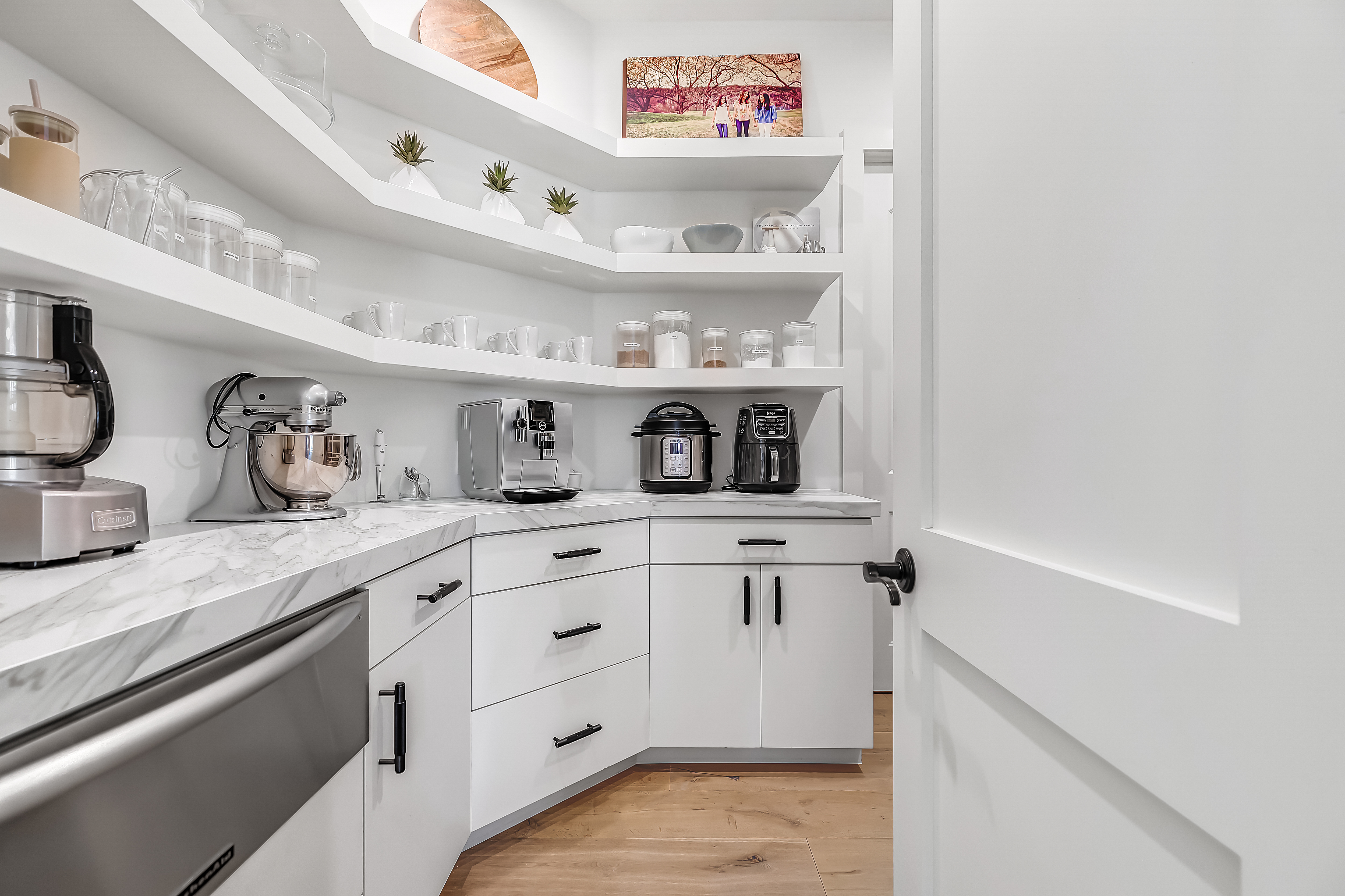 2911 Regents Park 