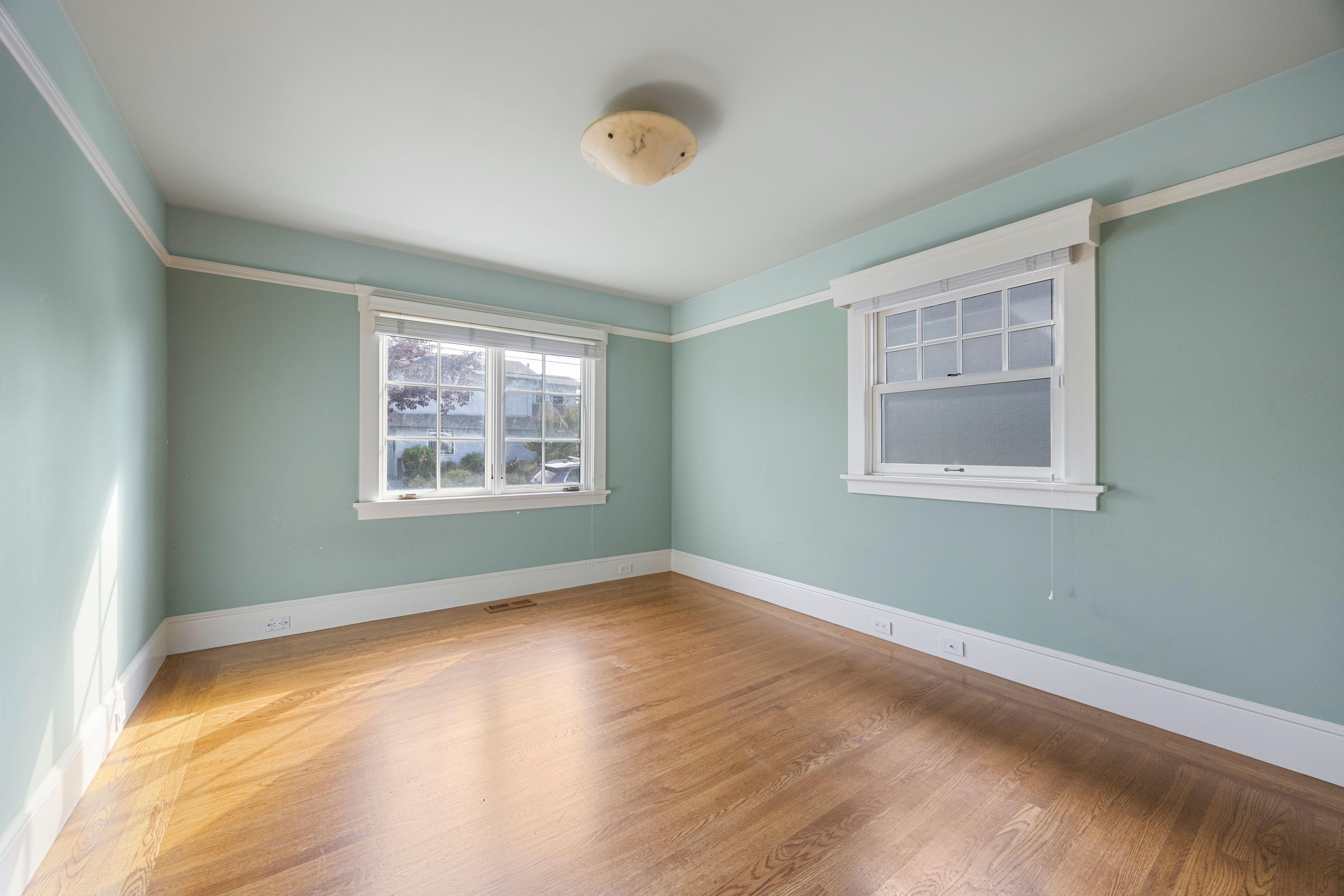 1361 Edgehill Drive 