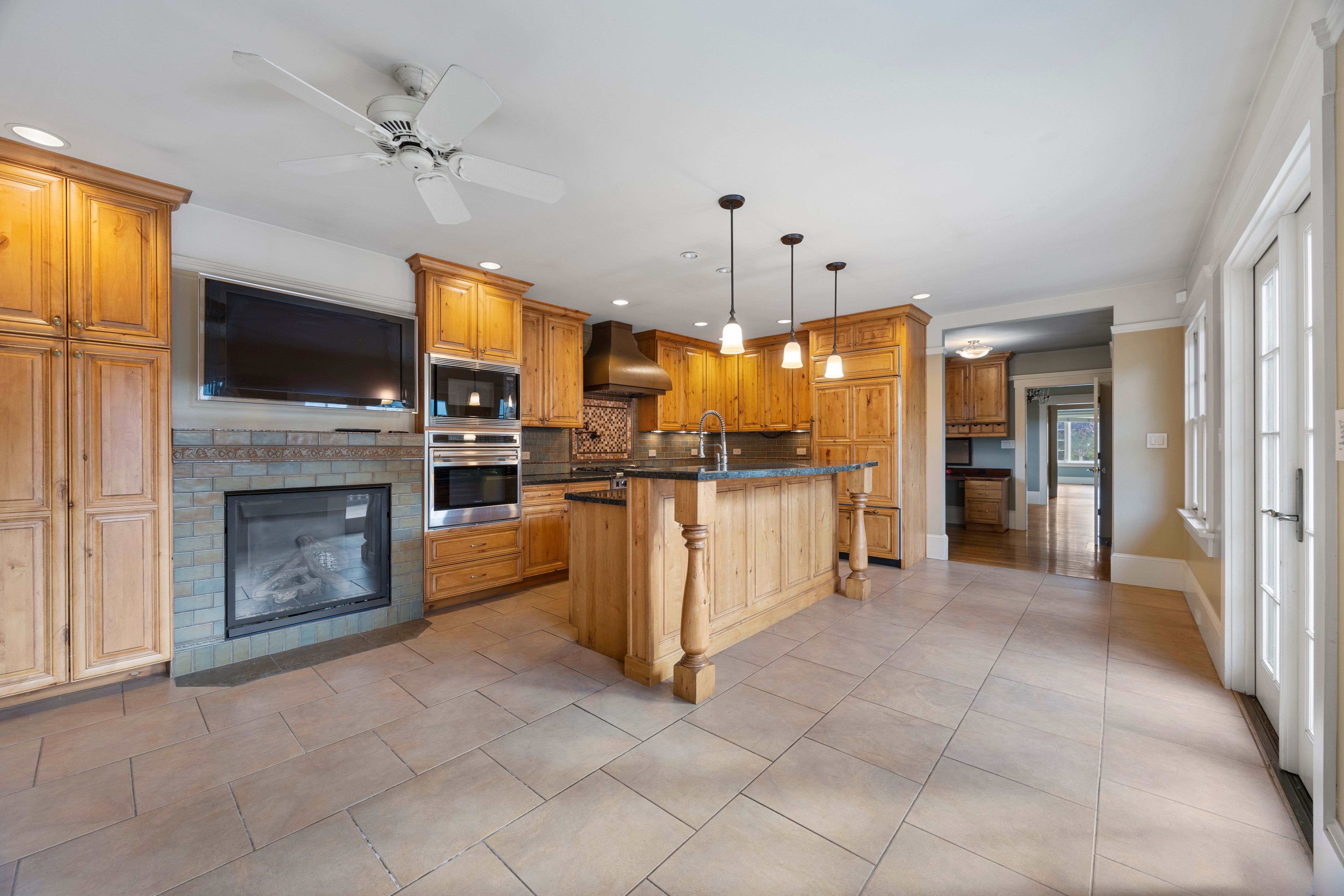 1361 Edgehill Drive 