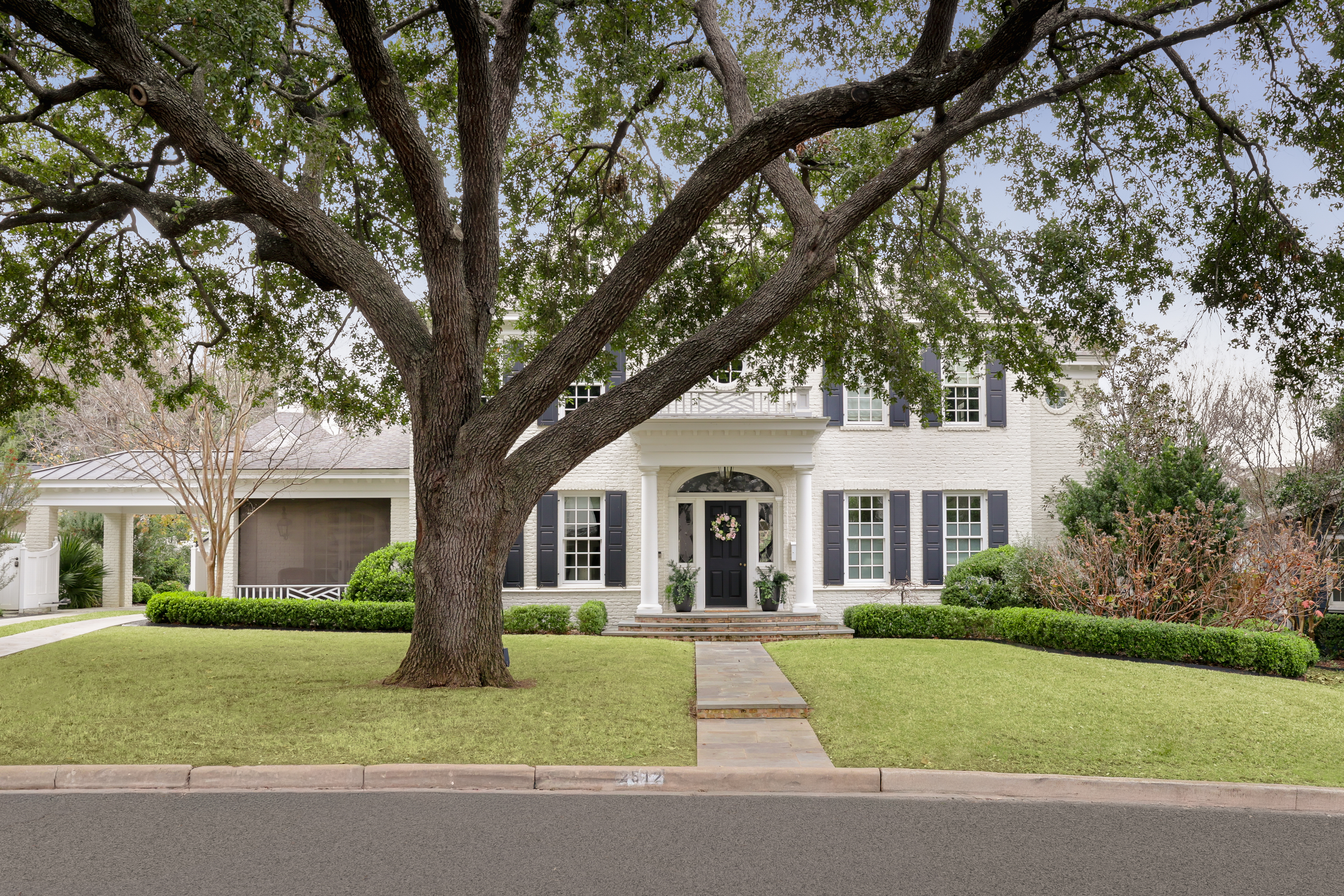 2512 Janice Drive 