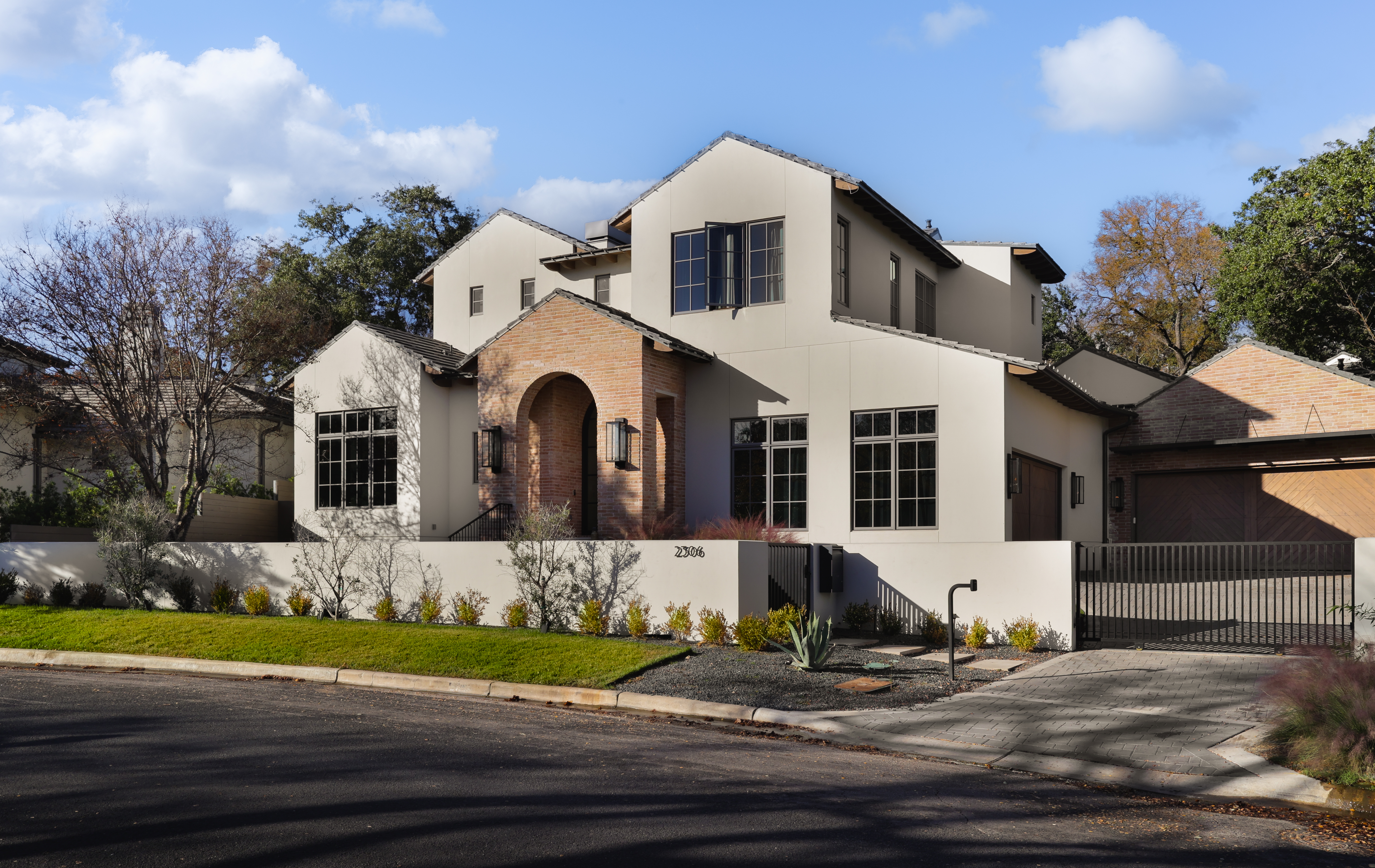 2306 Bonita Street 